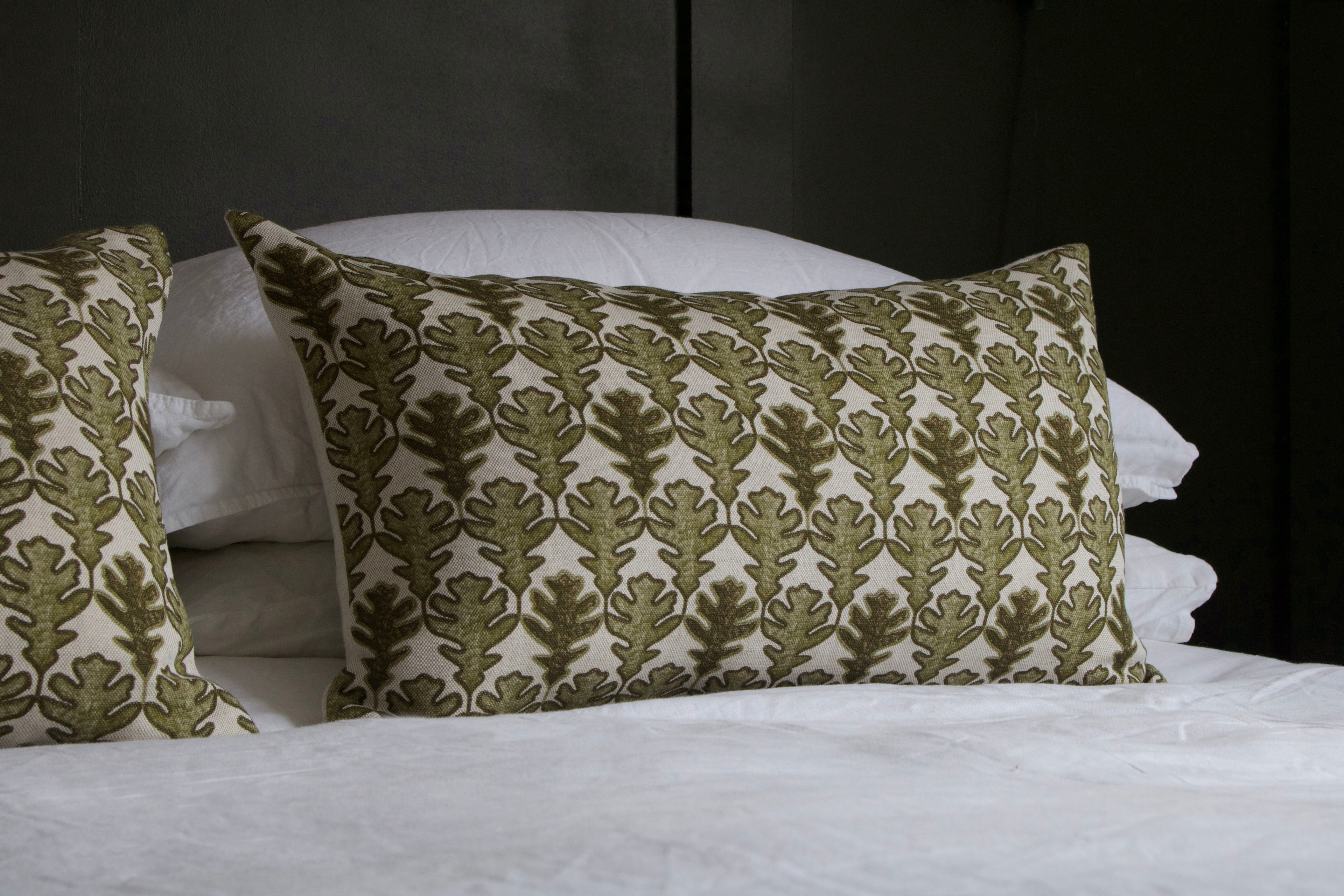 OBLONG CUSHION ~ BROADLEAF MOSS