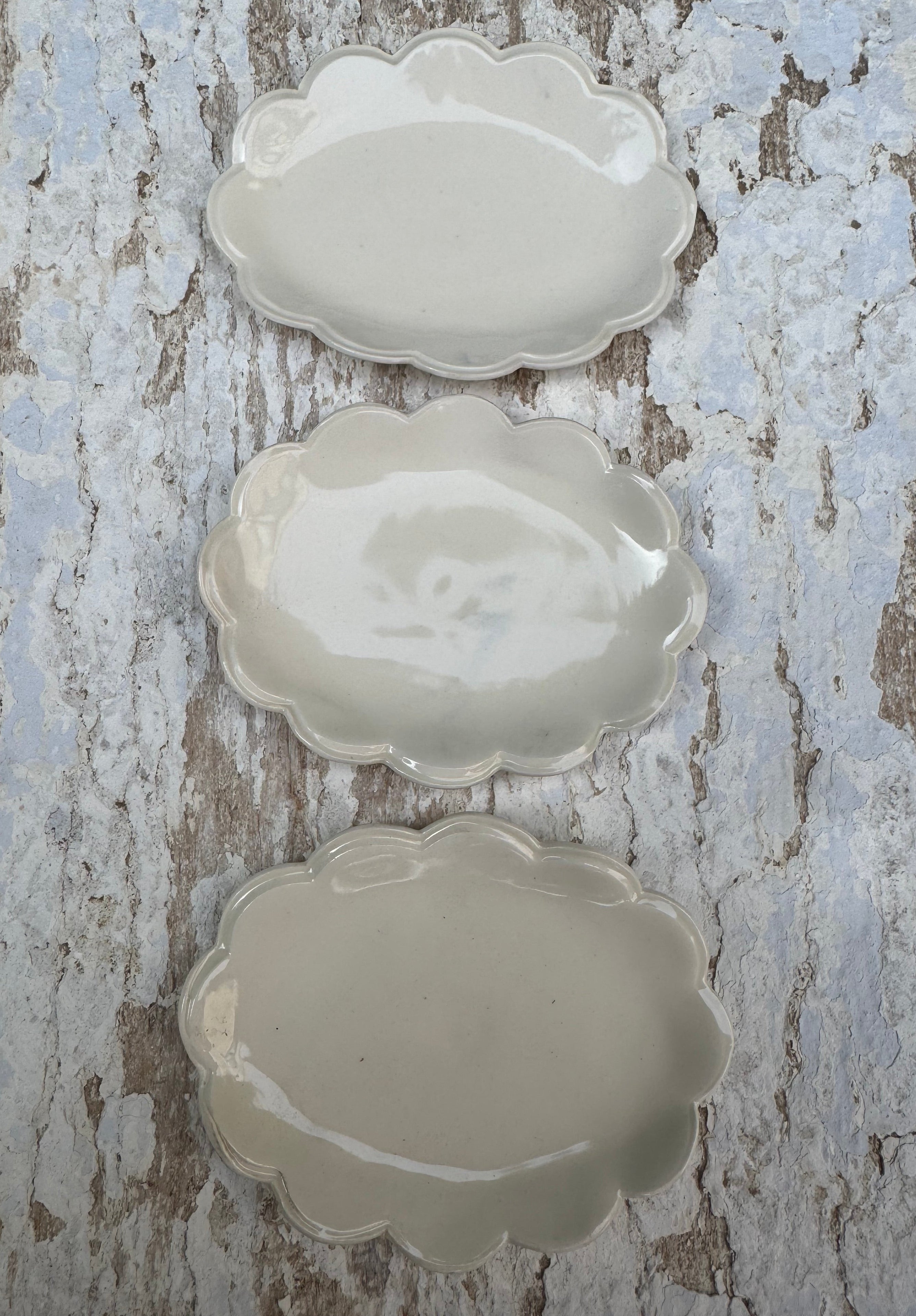 White porcelain scalloped edge trinket and soap dish