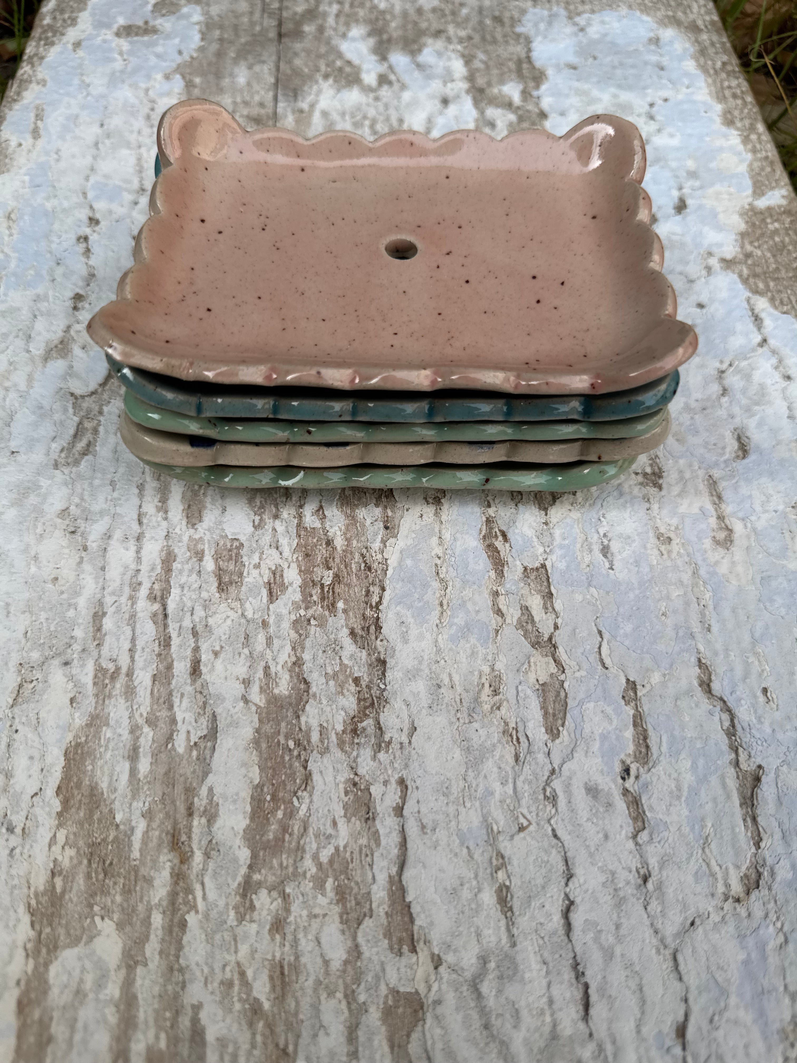Rectangular scalloped edged soap dish with drainage hole