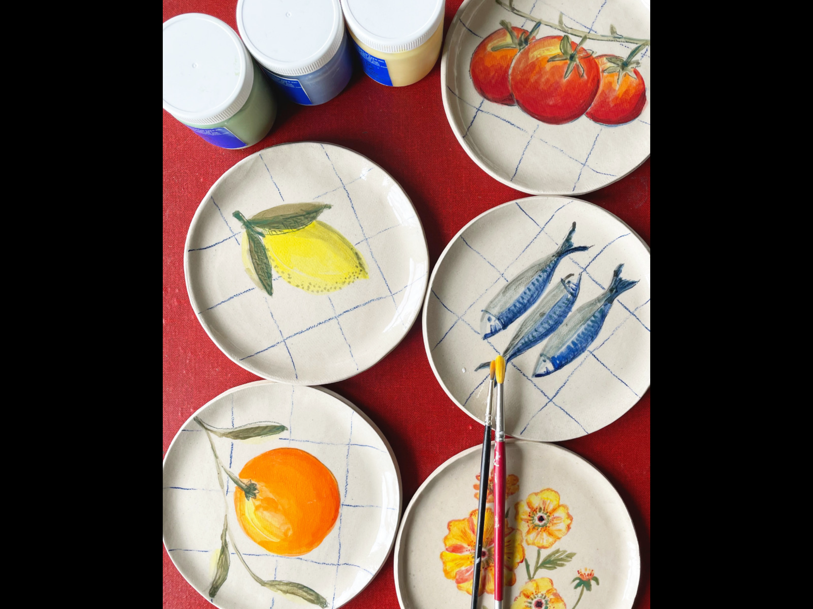 Plate decorating ceramics workshop half day at Tetbury Markethouse