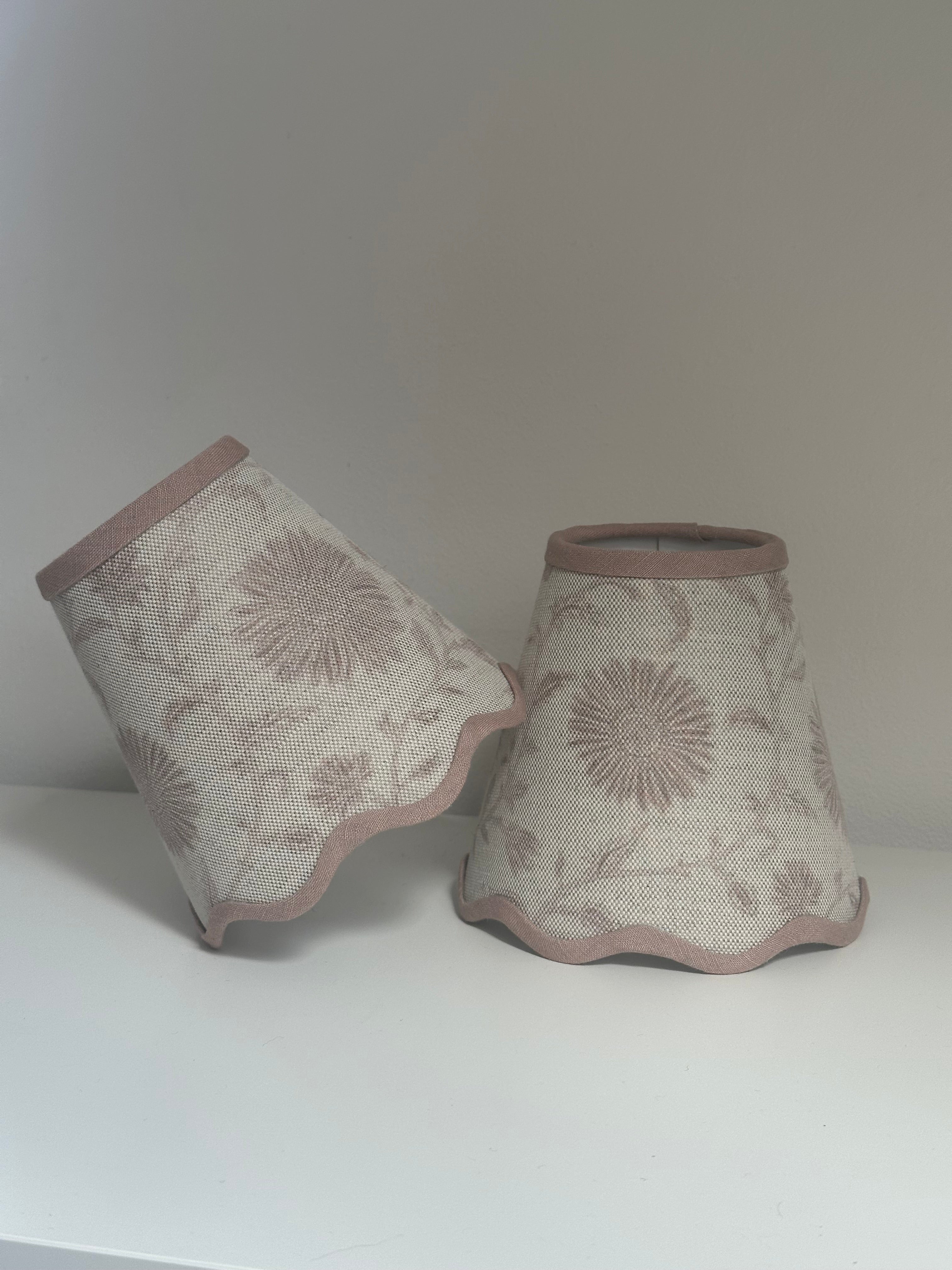SCALLOP TRIM CANDLE CLIP LAMPSHADE ~ MOONPENNY PEACH BLOSSOM