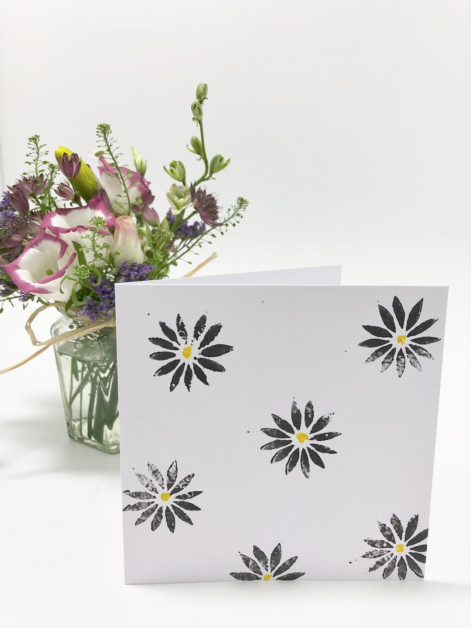 Daisy Cluster - White