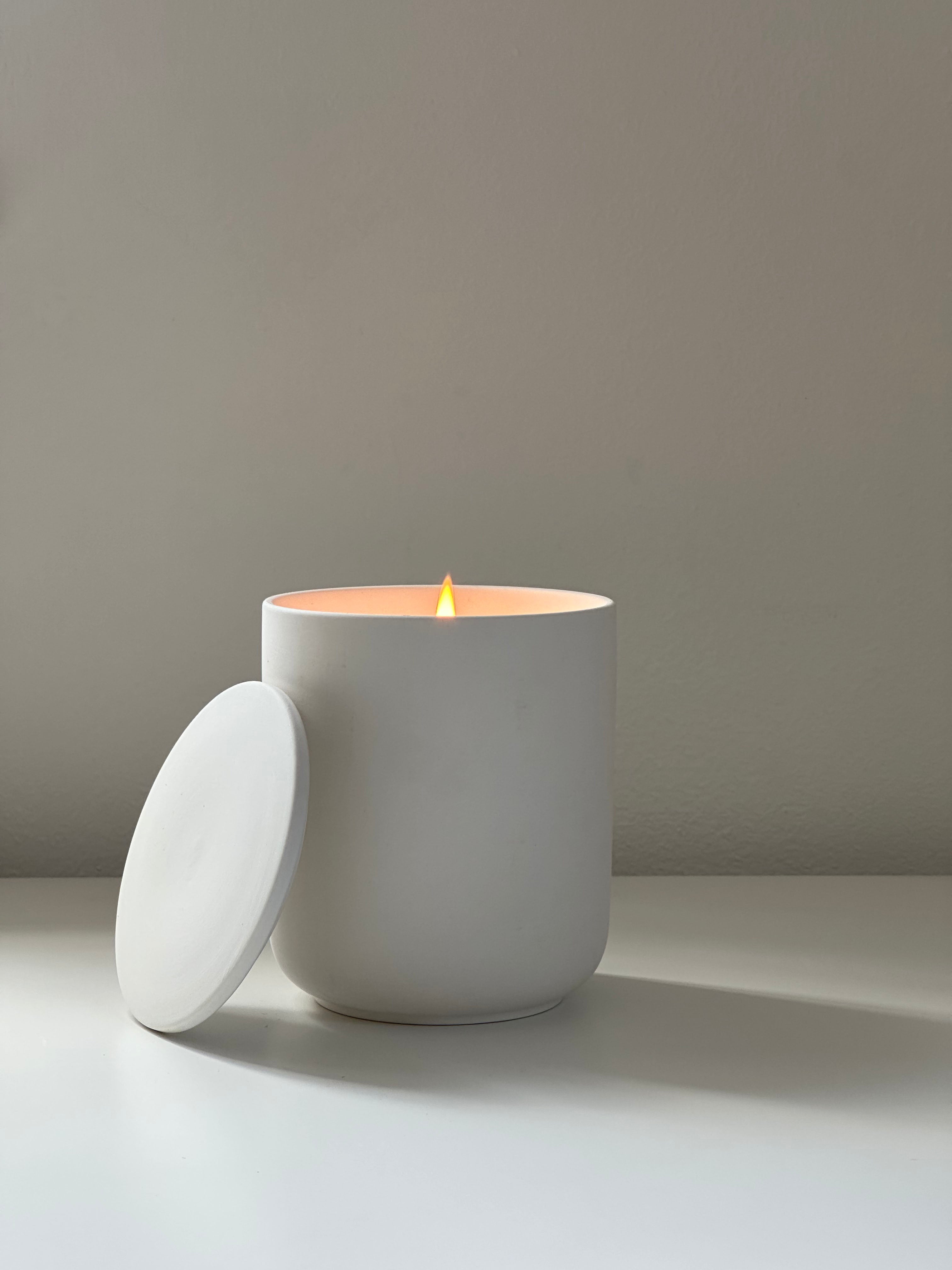 CERAMIC CANDLE ~ MOROCCAN ROSE