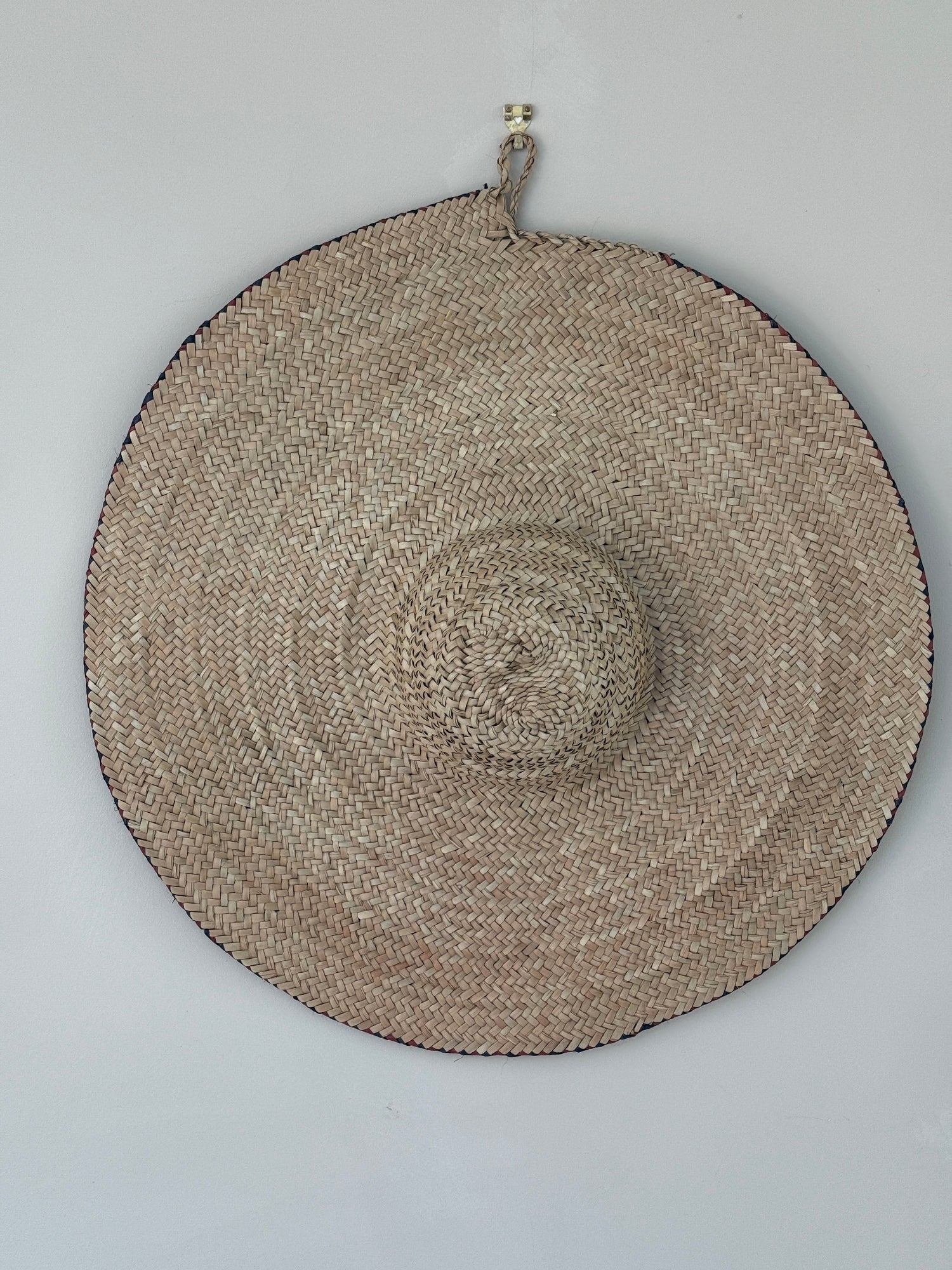 LARGE RAFFIA HAT FROM NIGERIA. WALL ART.