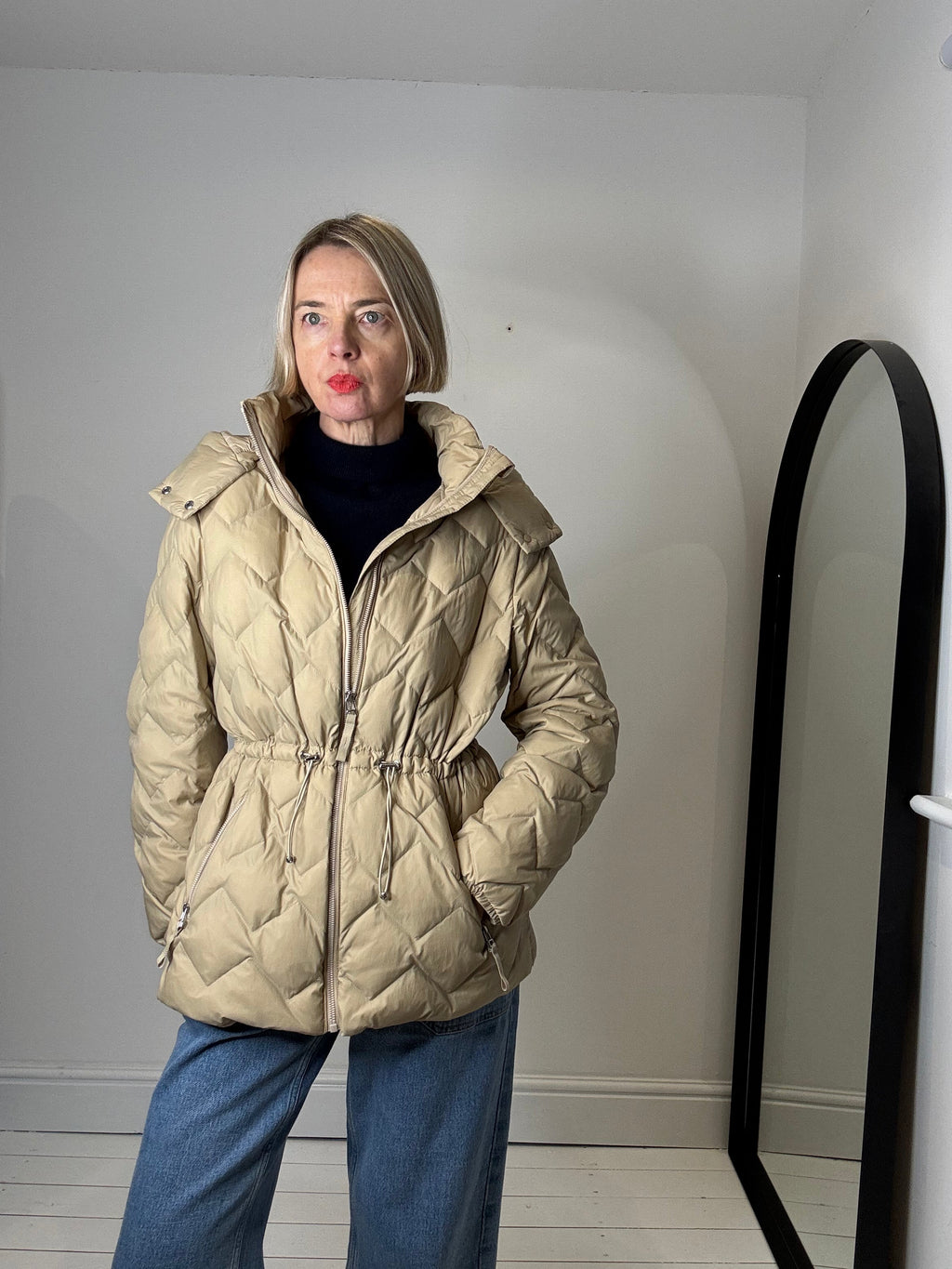 Ultra lightweight puffer