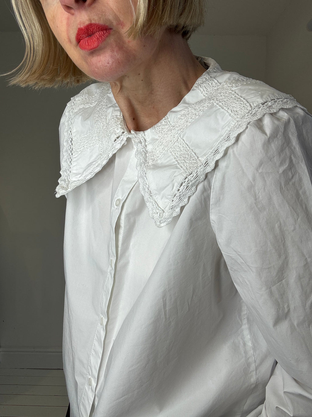 Cotton big collar shirt