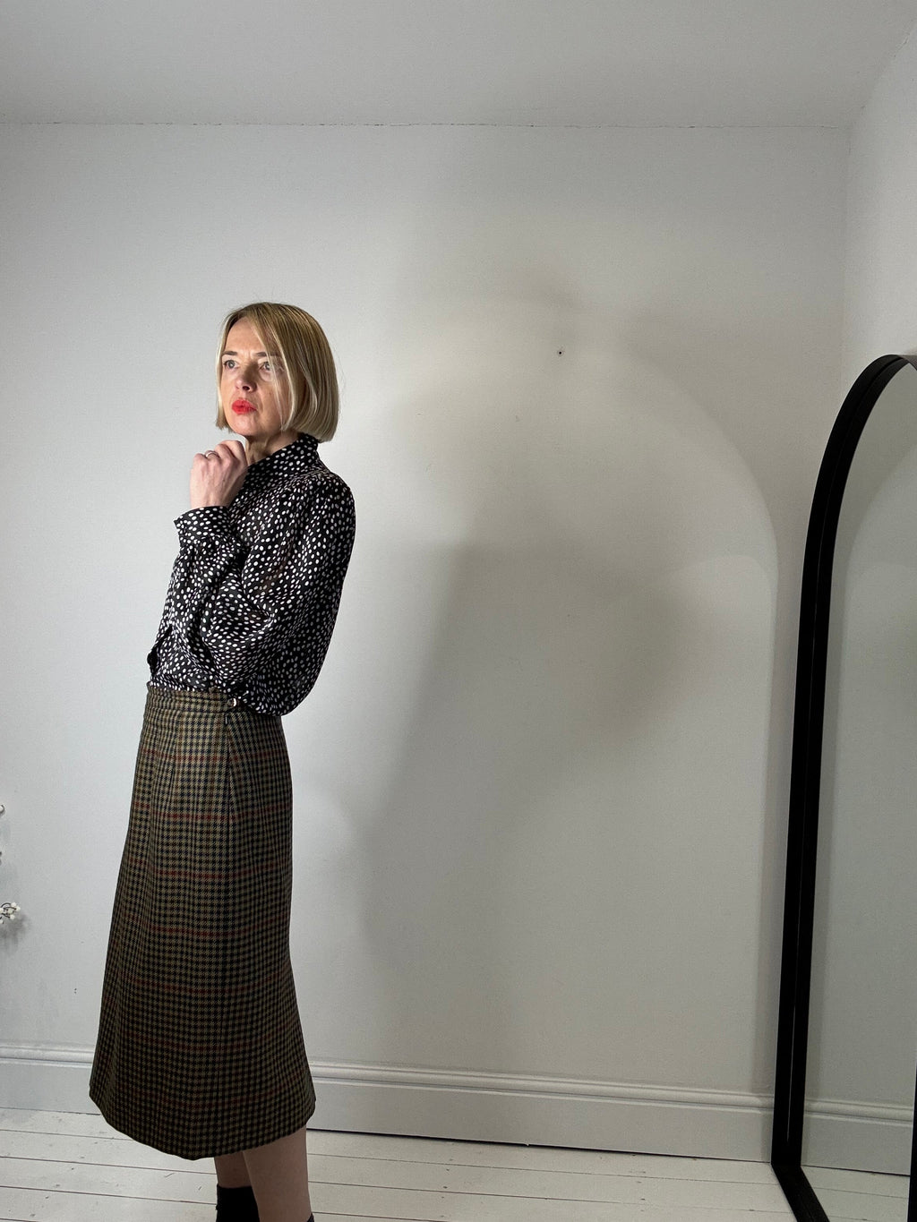 VINTAGE DAKS 100% wool check pencil skirt