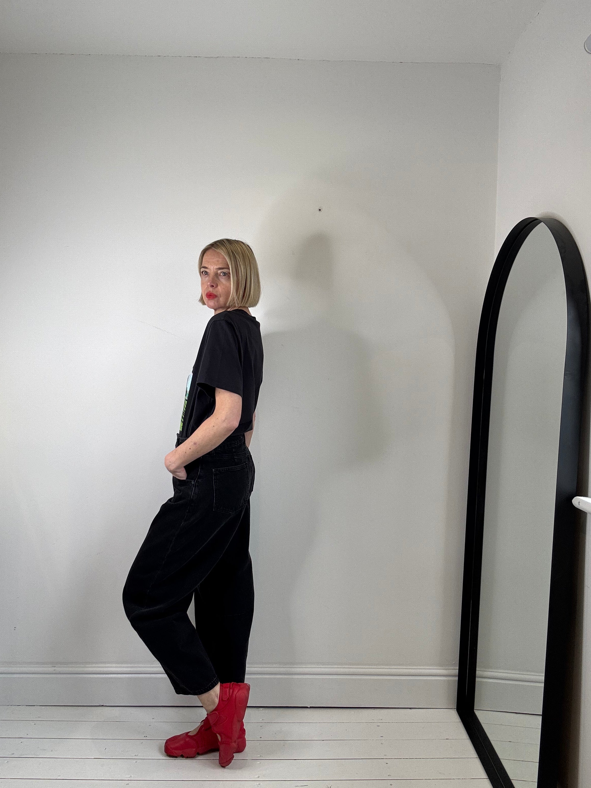 Essentiel Antwerp Interstellar barrel leg jeans