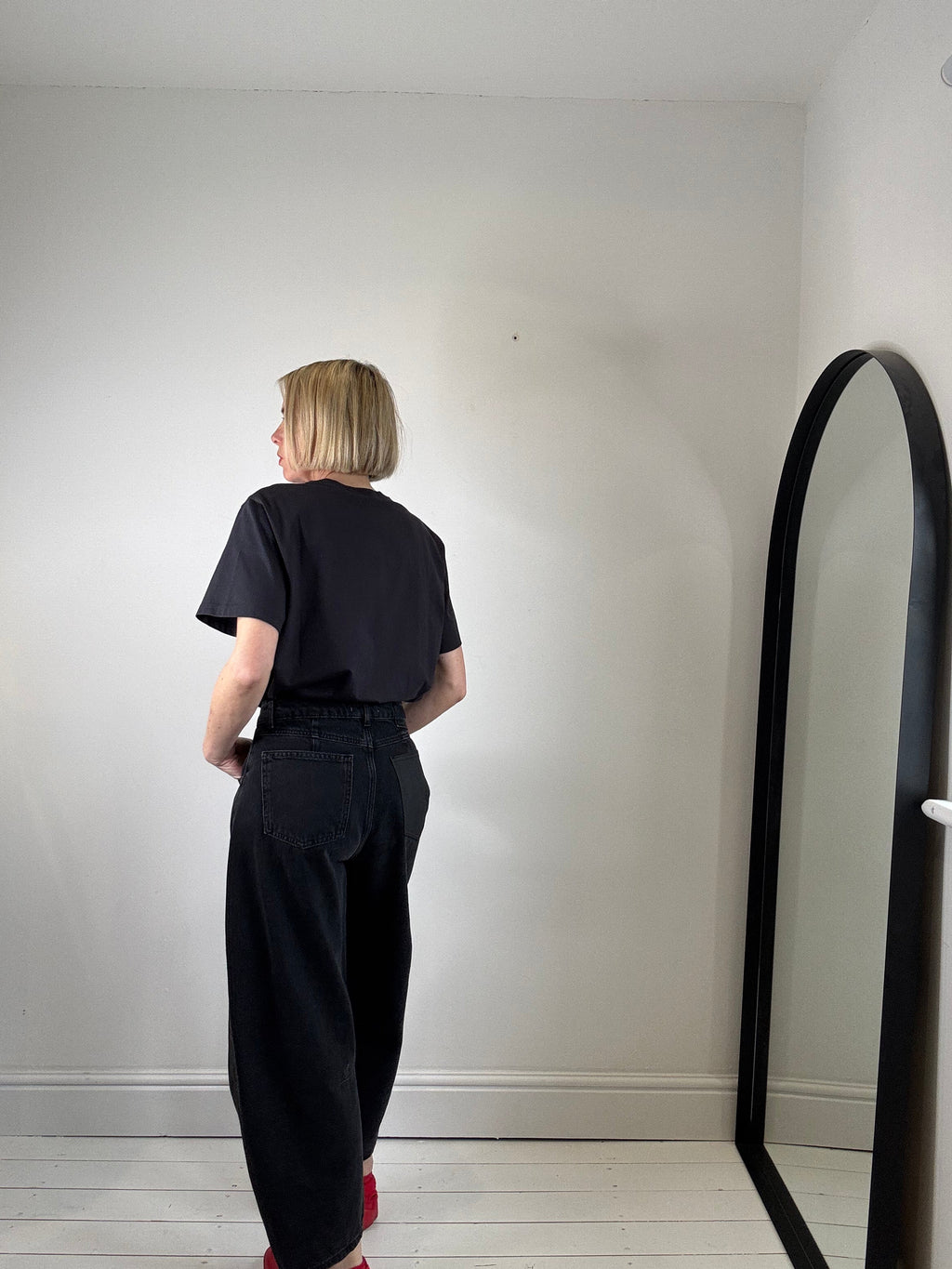 Essentiel Antwerp Interstellar barrel leg jeans