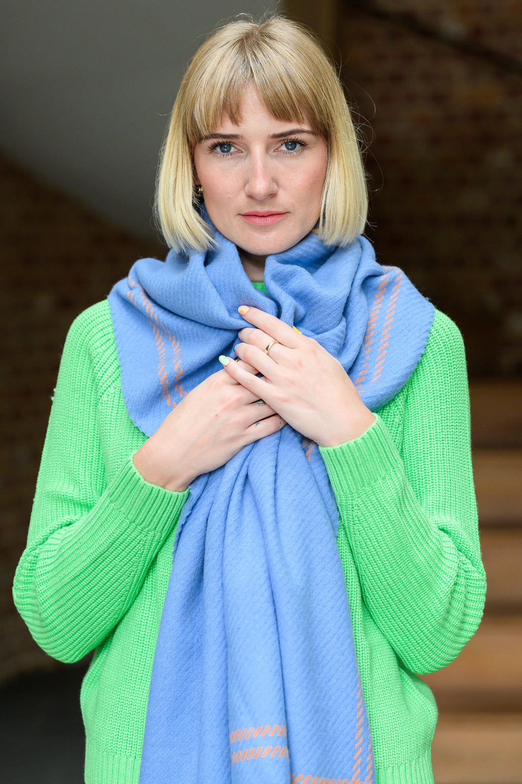 Grape Border Houndstooth Lambswool Scarf