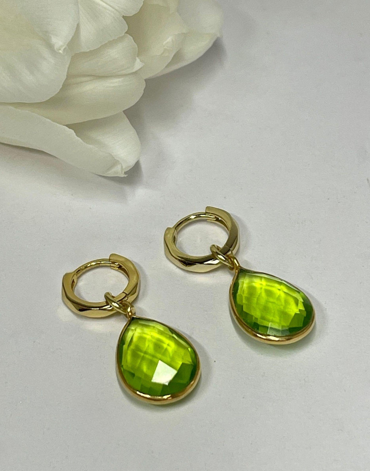 Kiera Verde Green Drop Earrings