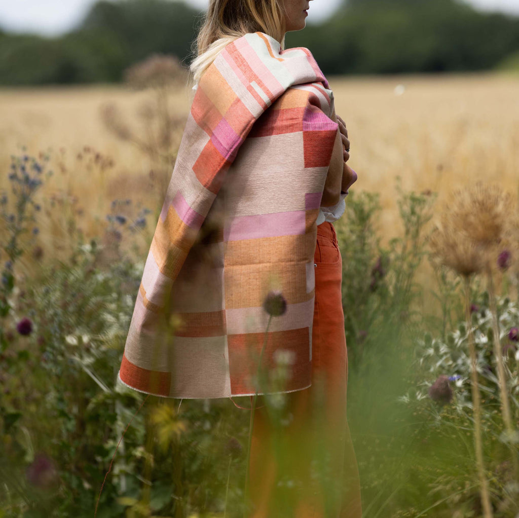 New Horizons Throw - Orange / Pink