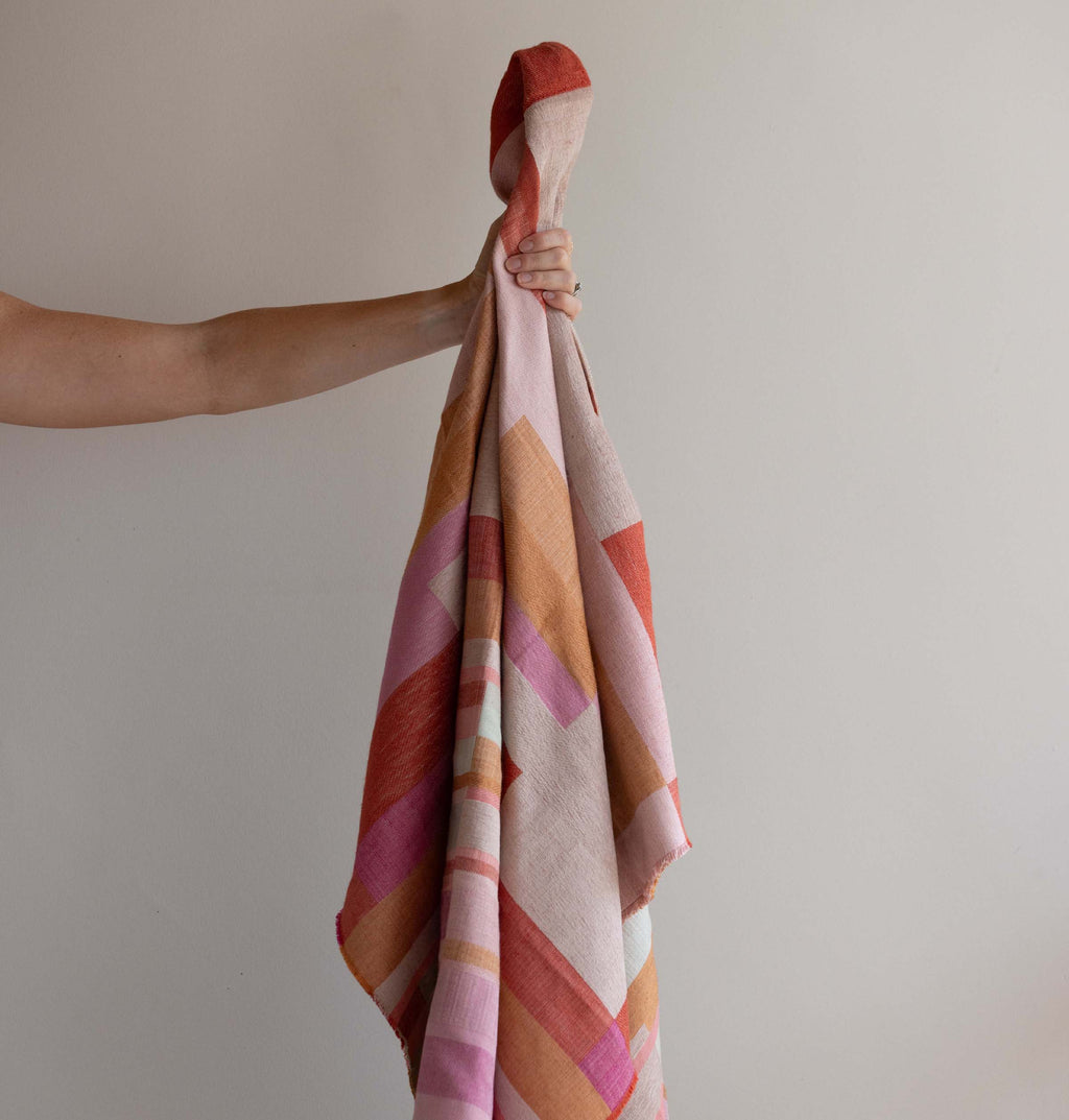 New Horizons Throw - Orange / Pink