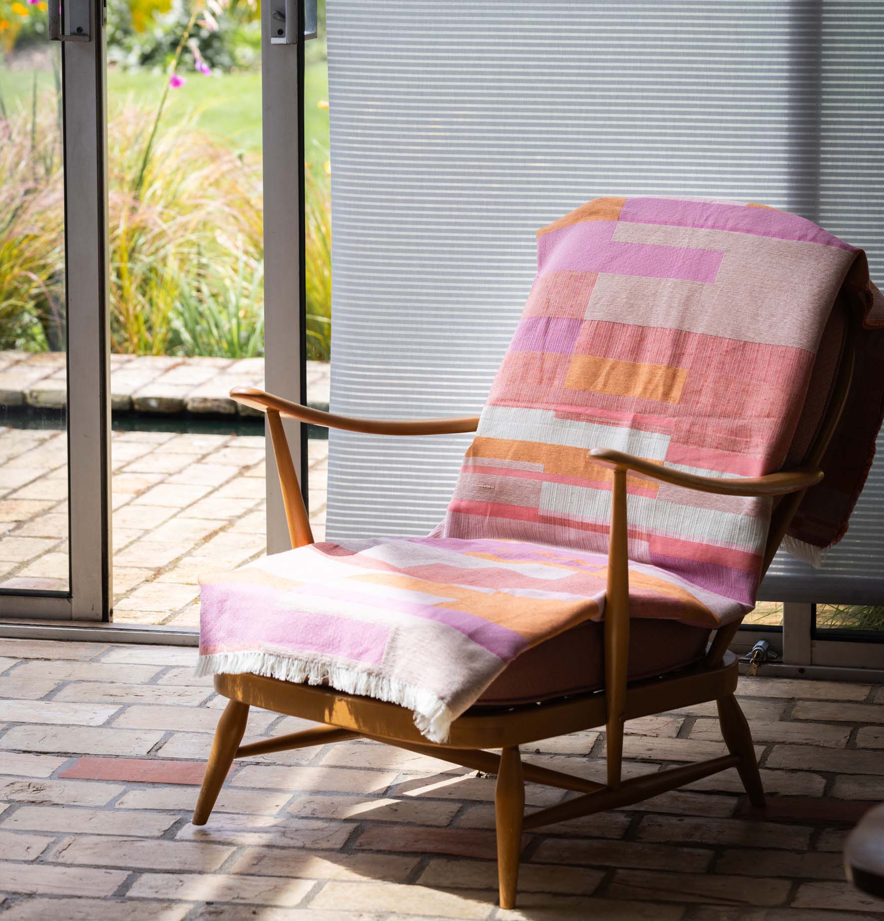 New Horizons Throw - Orange / Pink