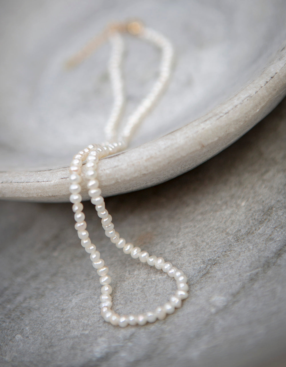 Pearl necklace, tiny 3mm