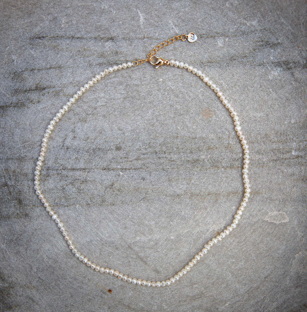 Pearl necklace, tiny 3mm