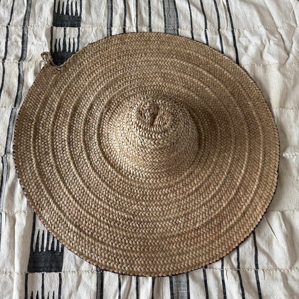 LARGE RAFFIA HAT FROM NIGERIA. WALL ART.