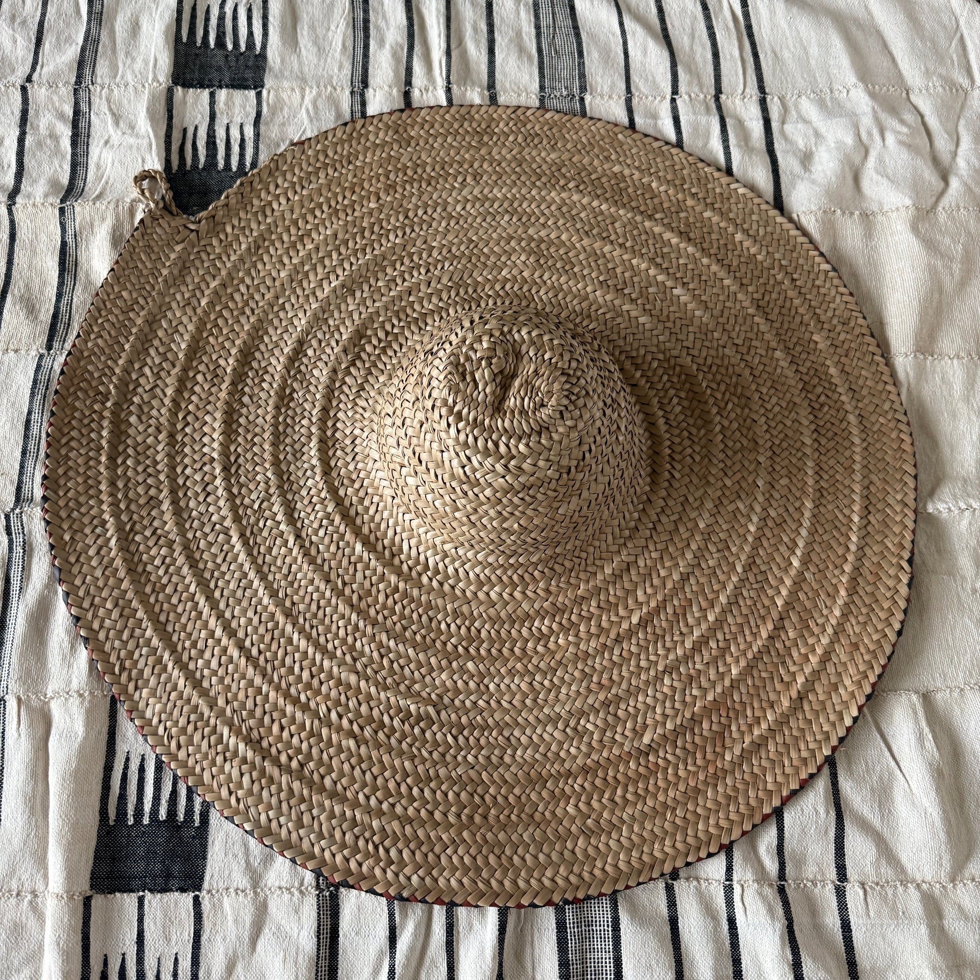 LARGE RAFFIA HAT FROM NIGERIA. WALL ART.