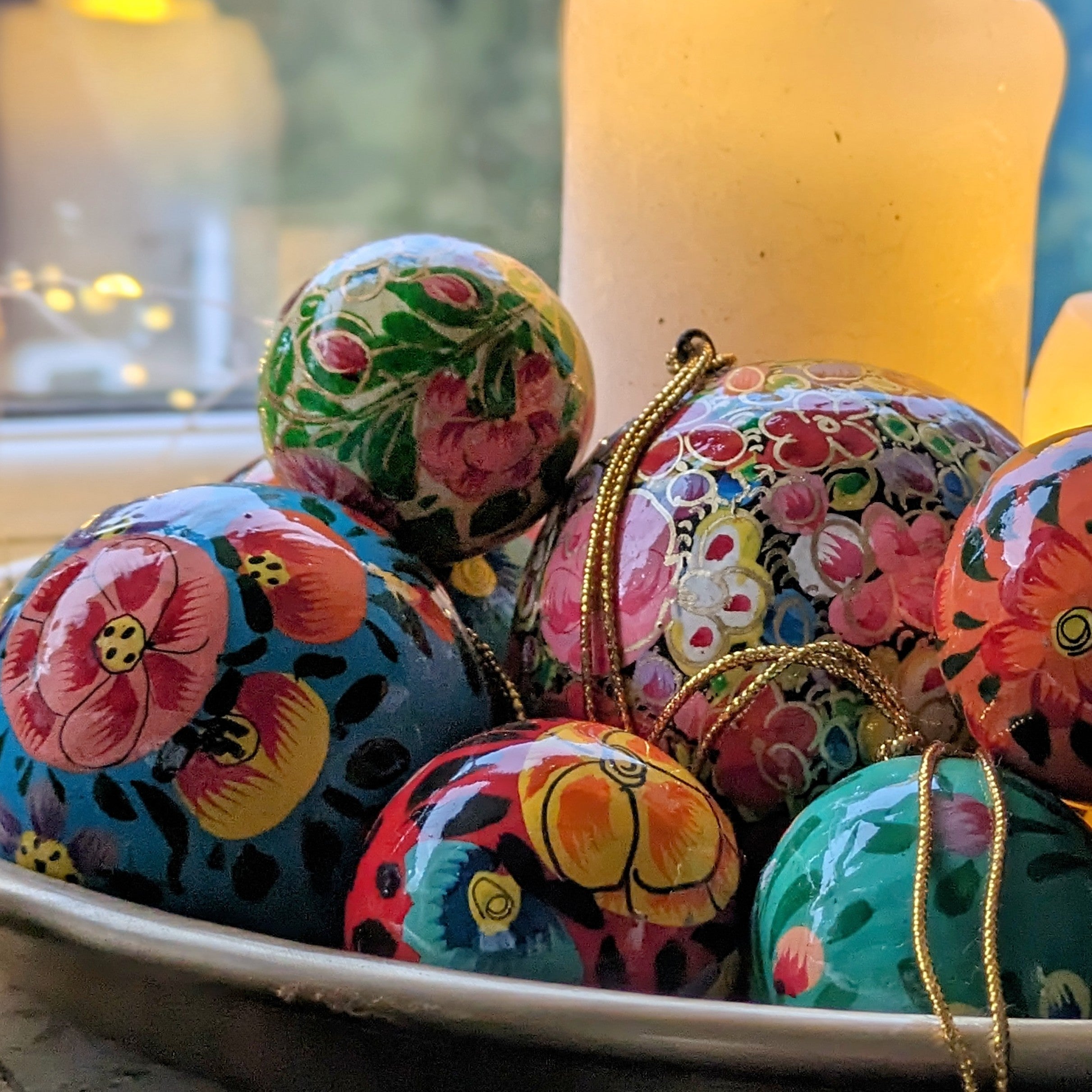 Hand Painted Kashmiri Paper Mache Baubles 40mm, Fair Trade | Set of 4