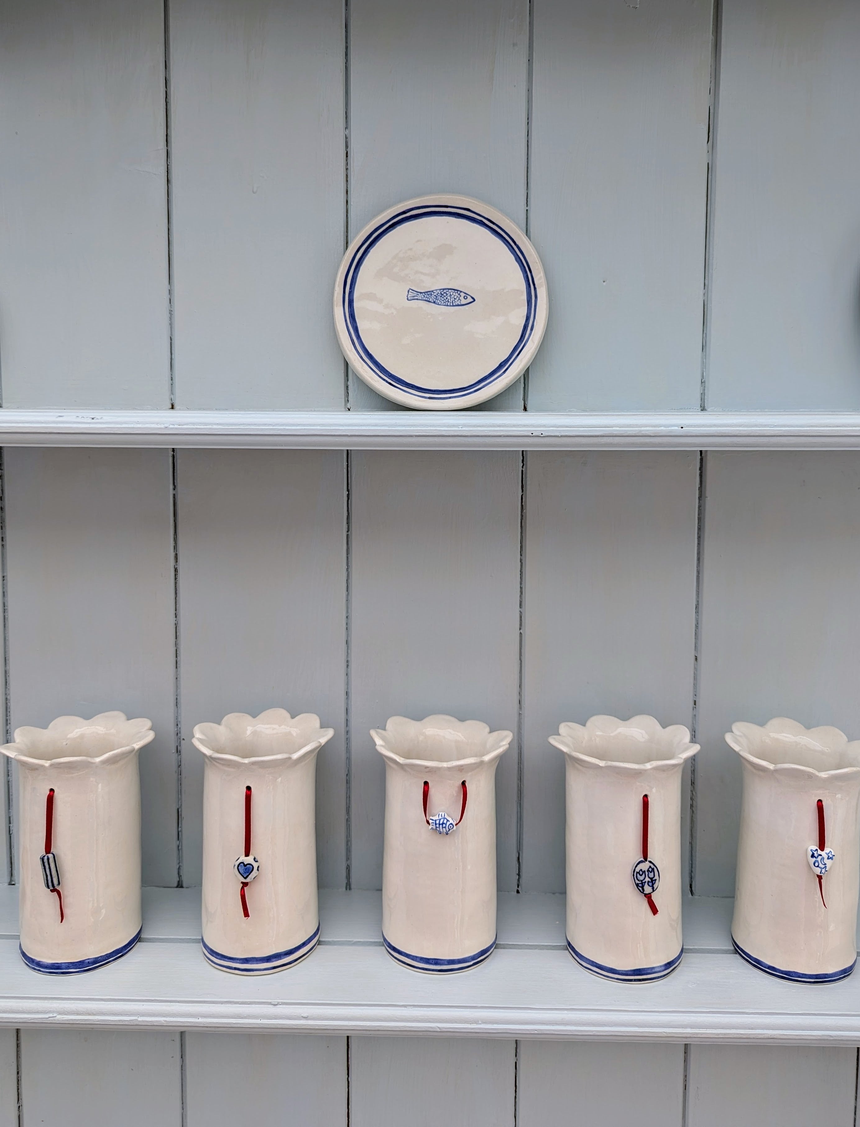 Blue & white Daisy vase