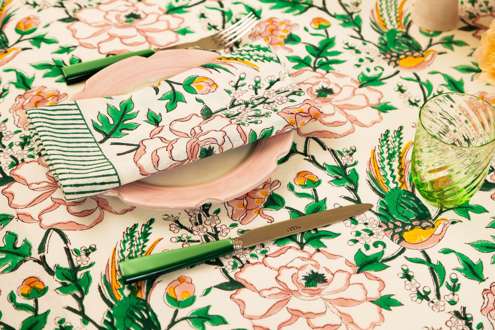 Table cloth | Tropical Paradise design | Pink, green & peach