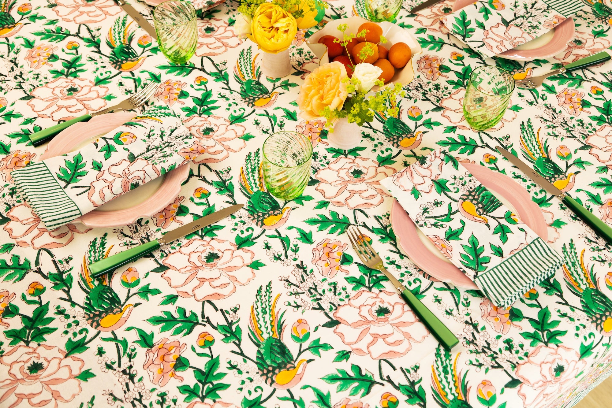 Table cloth | Tropical Paradise design | Pink, green & peach