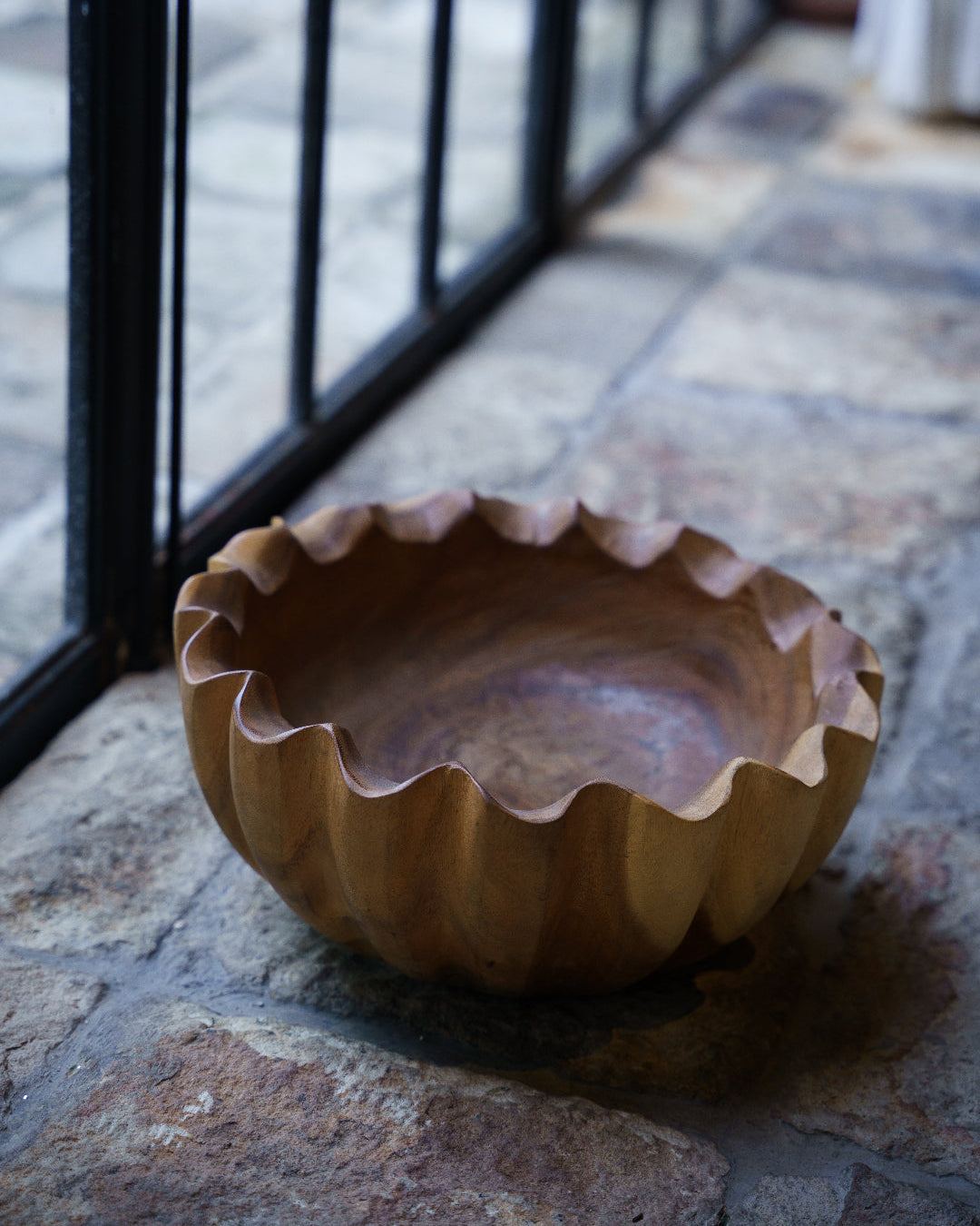 Suar Wood Scallop Bowl