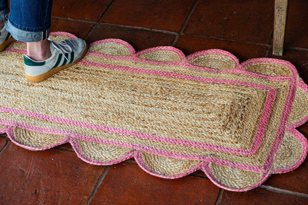 SPRING GREEN scalloped hand woven jute runner