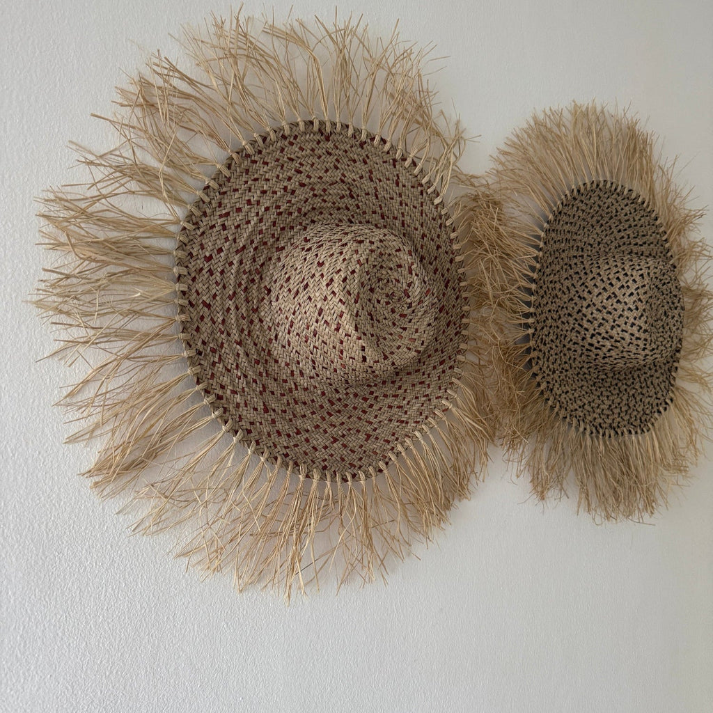LARGE RAFFIA FRINGE HAT FROM NIGERIA. WALL OR TO WEAR.
