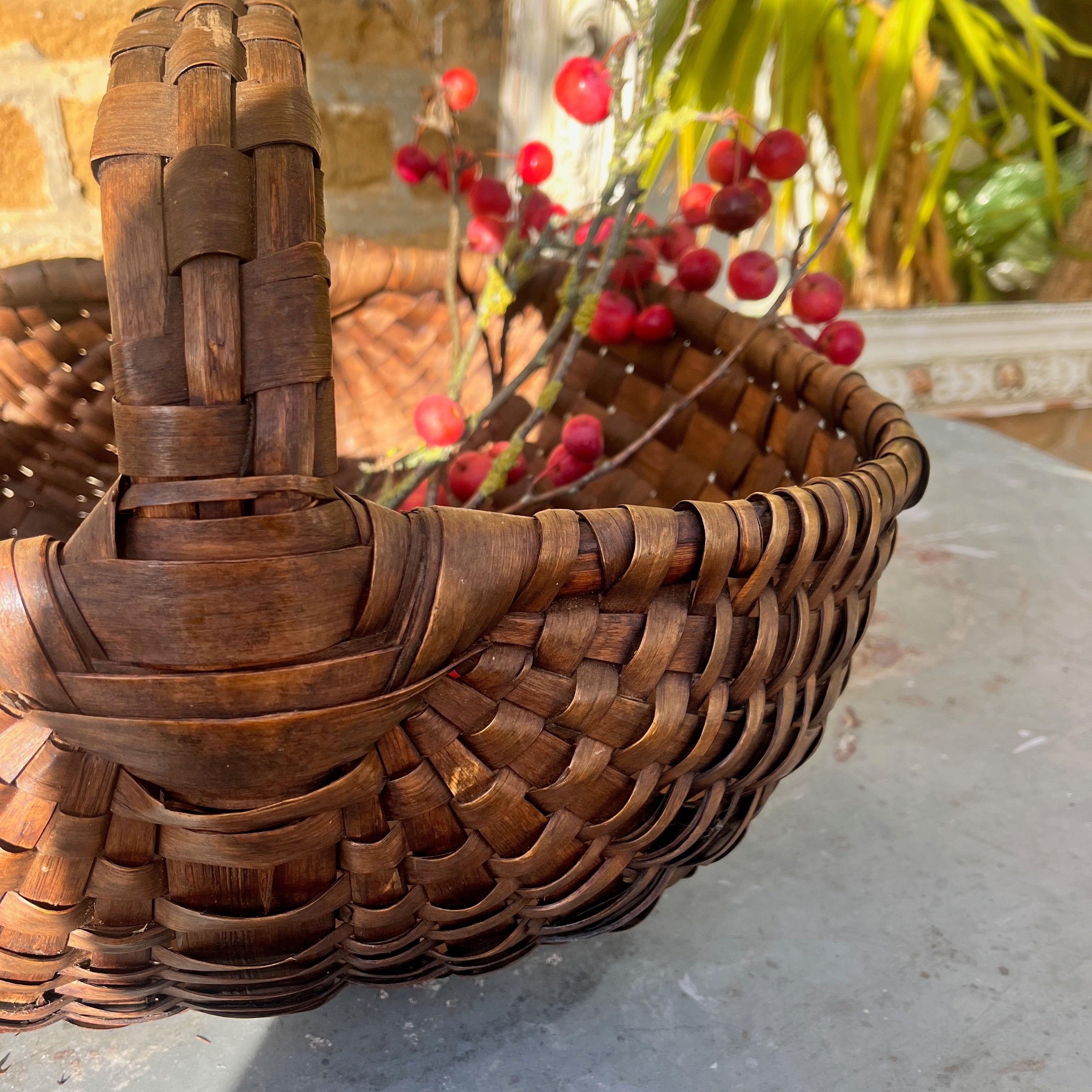 Vintage Rush Basket