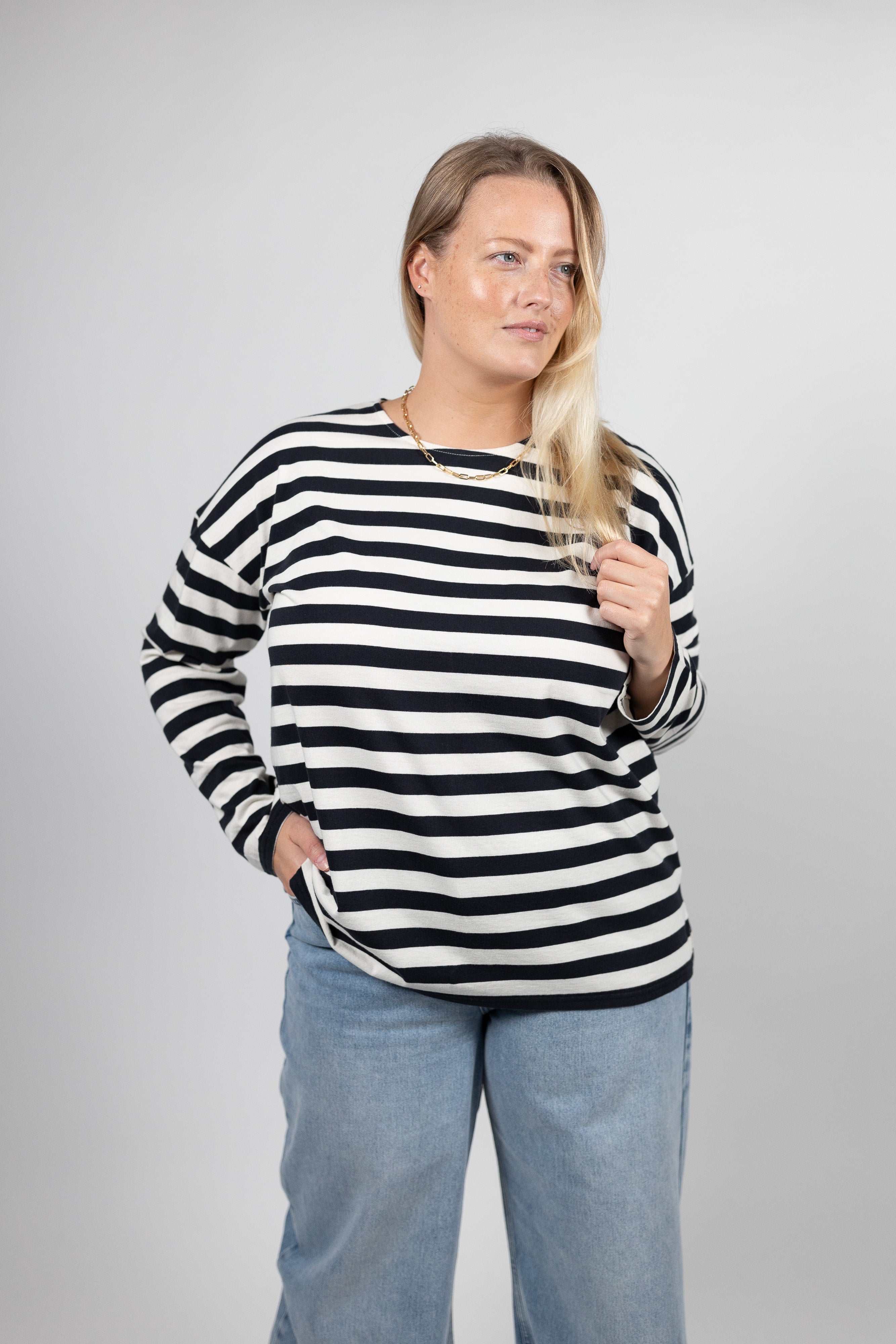 Sam Midweight Organic Cotton Black Stripe T-Shirt