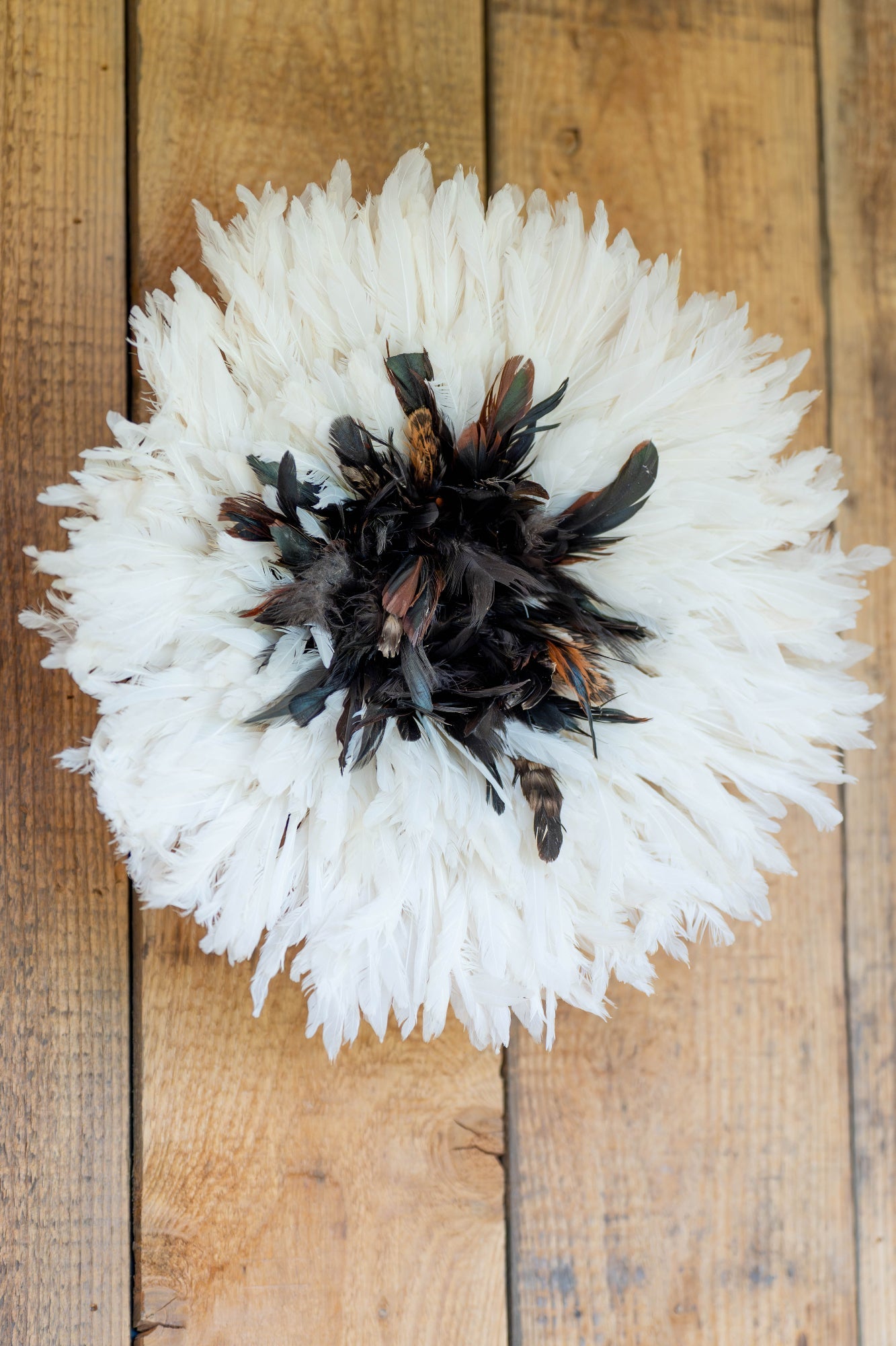 AUTHENTIC JUJU HAT FROM CAMEROON. WHITE & BROWN CIRCLE (40CM).