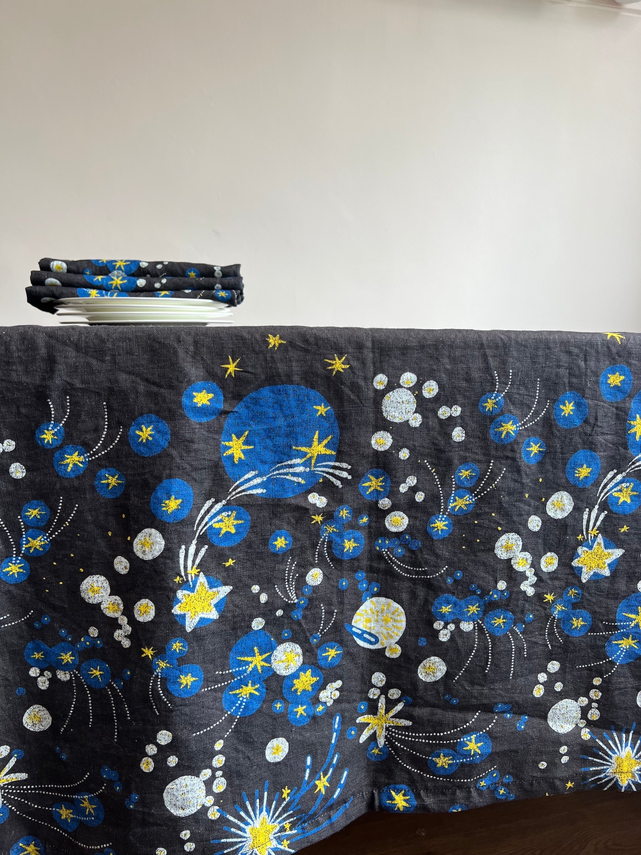 Solaris Tablecloth in Blue