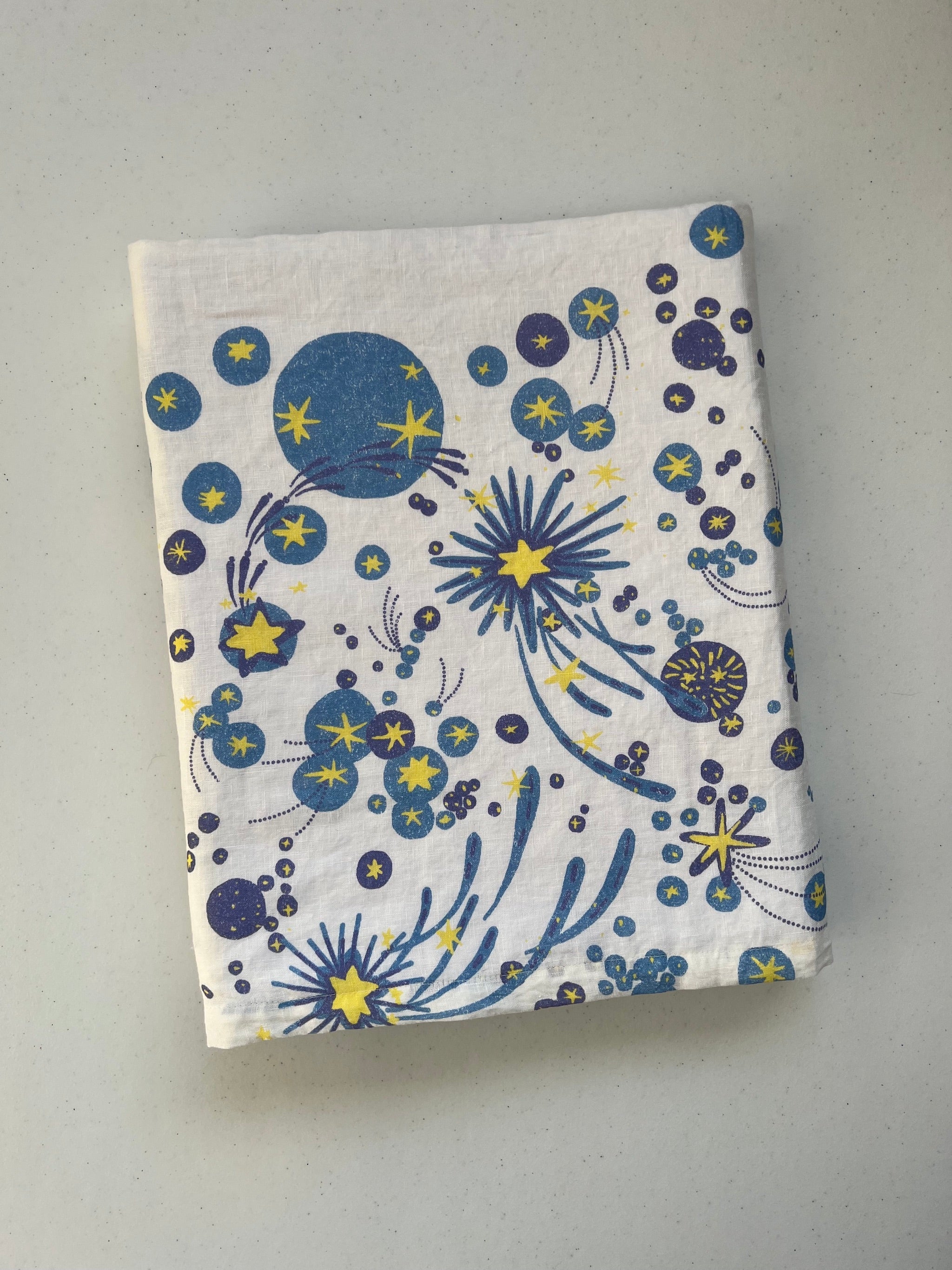 Solaris Tablecloth in White