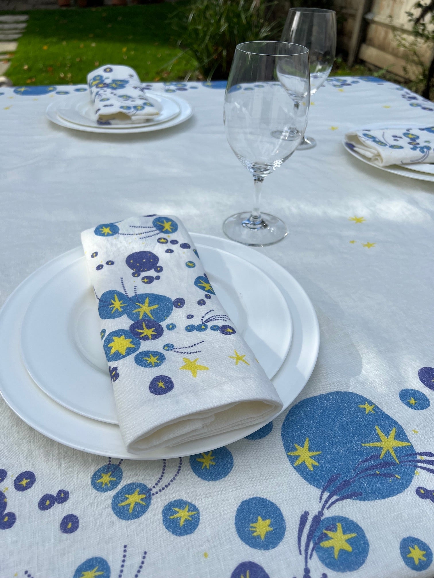 Solaris Napkins in White (Set of 4)