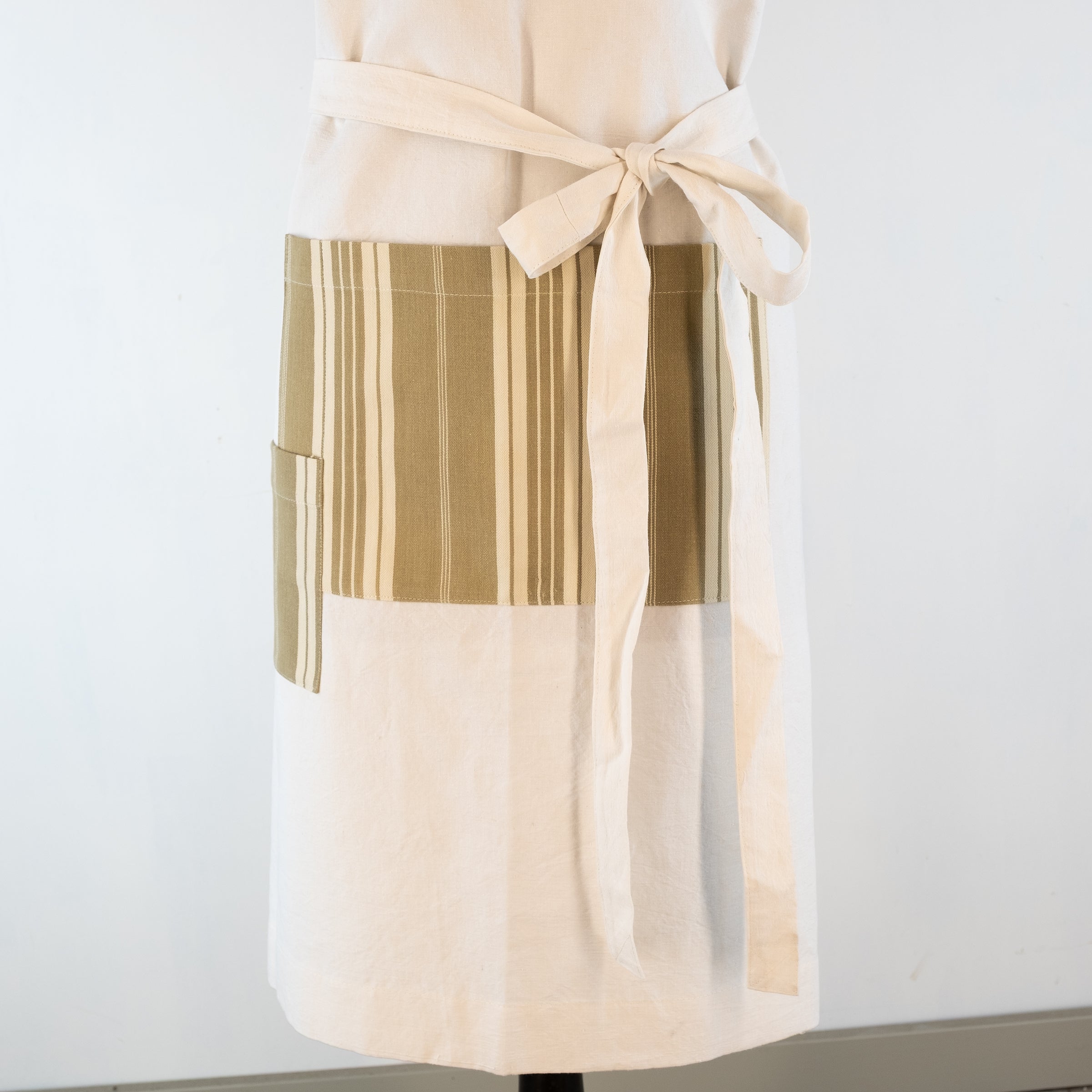 Large Ticking detailed cook's apron, natural vintage French linen