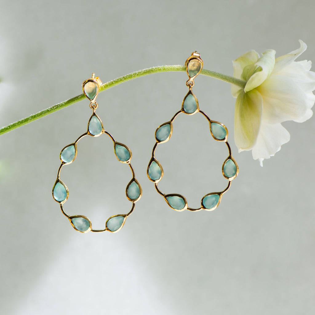 Tikka in Gold with Aqua