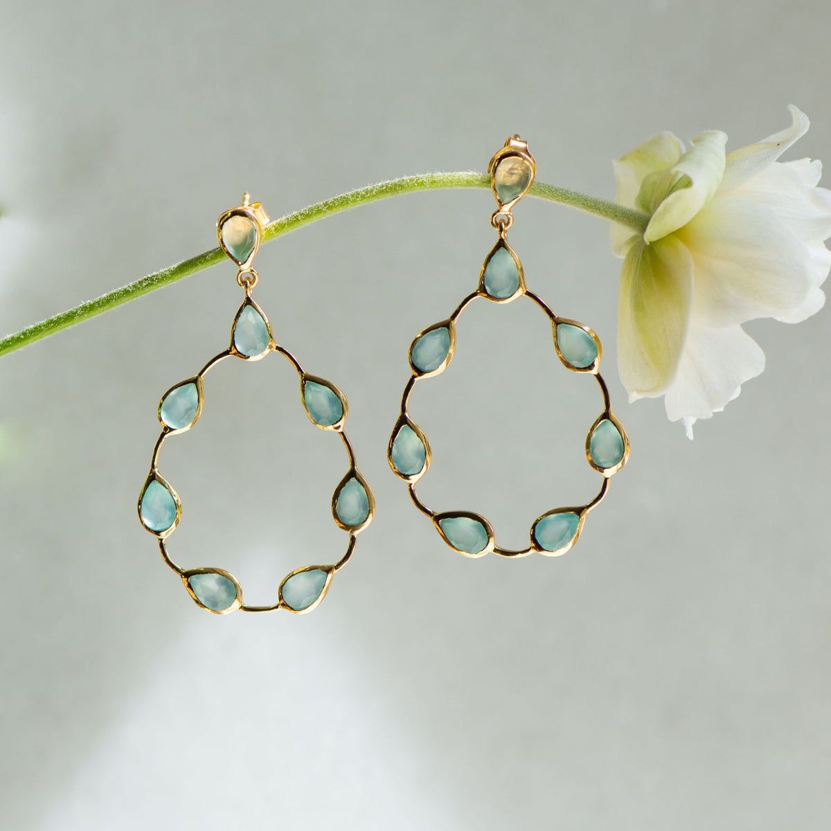 Tikka in Gold with Aqua
