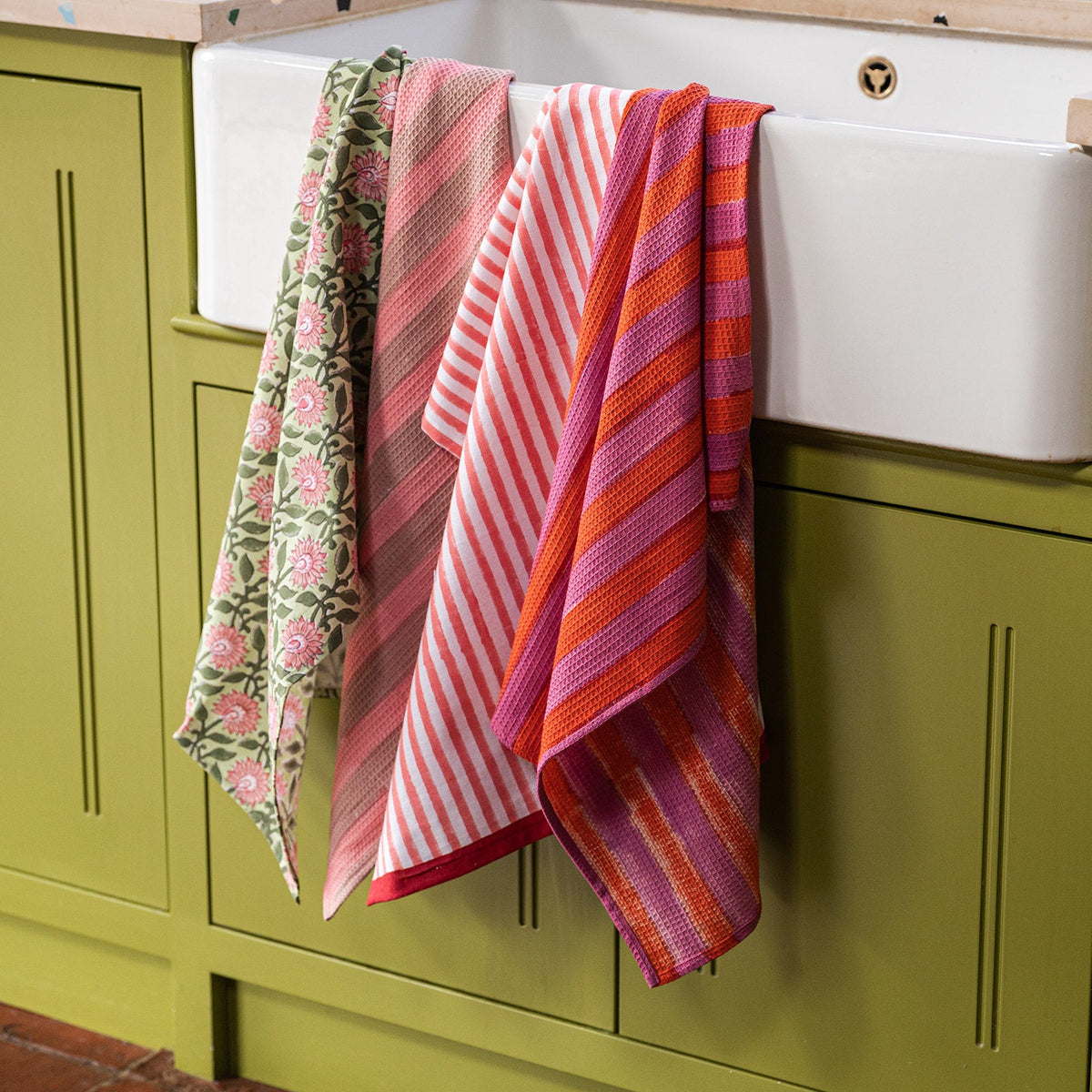 NEW WIDE STRIPE OLIVE tea towel