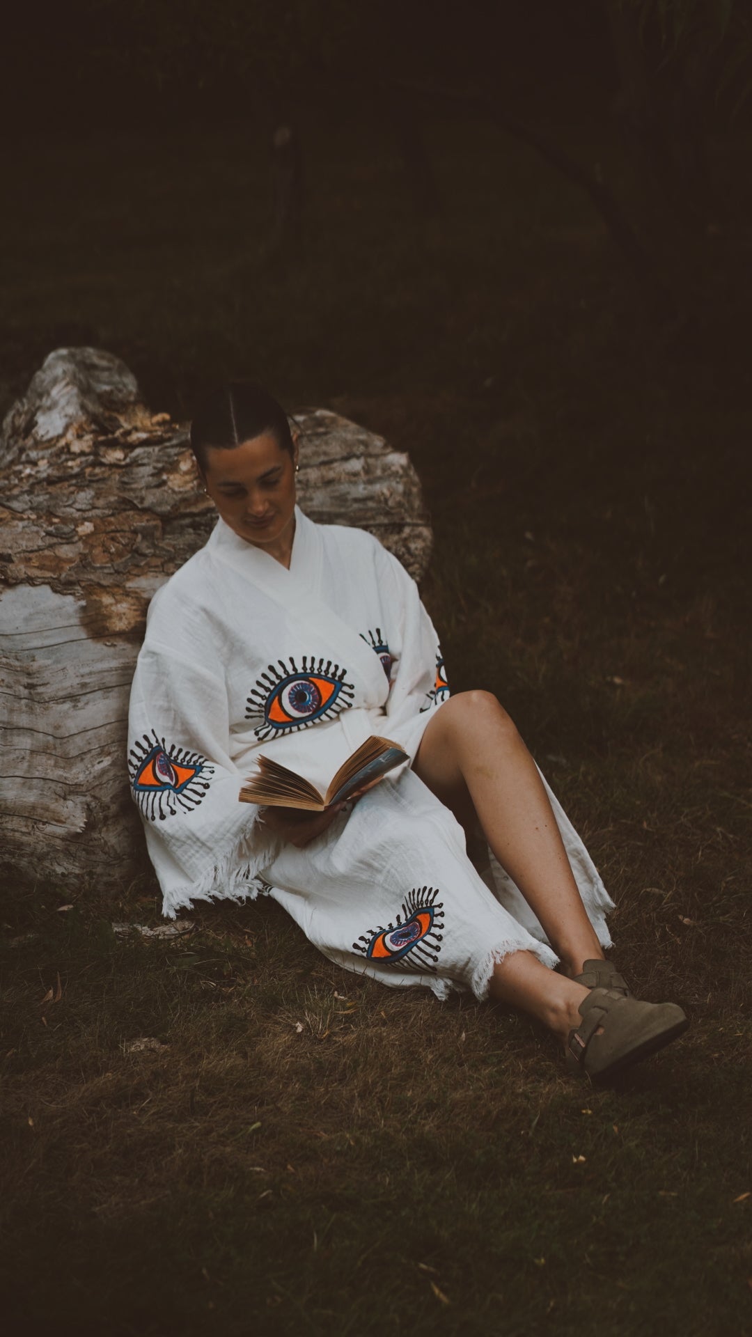 Long Cotton Robe: White with Orange Eye