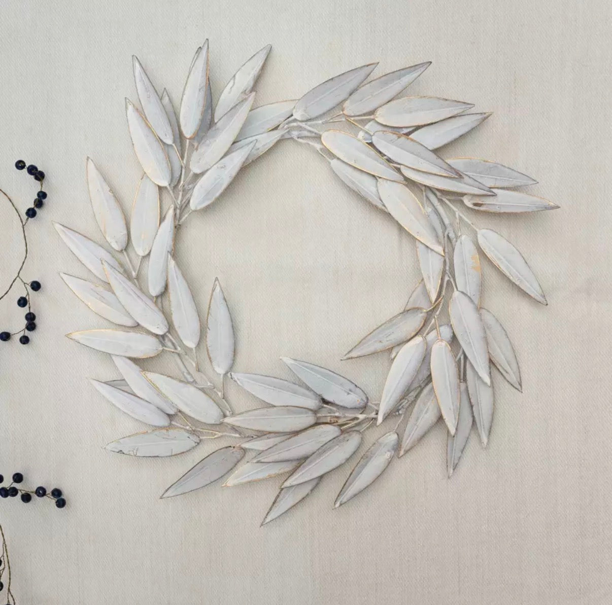 Distress White Metal Leaf Wreath
