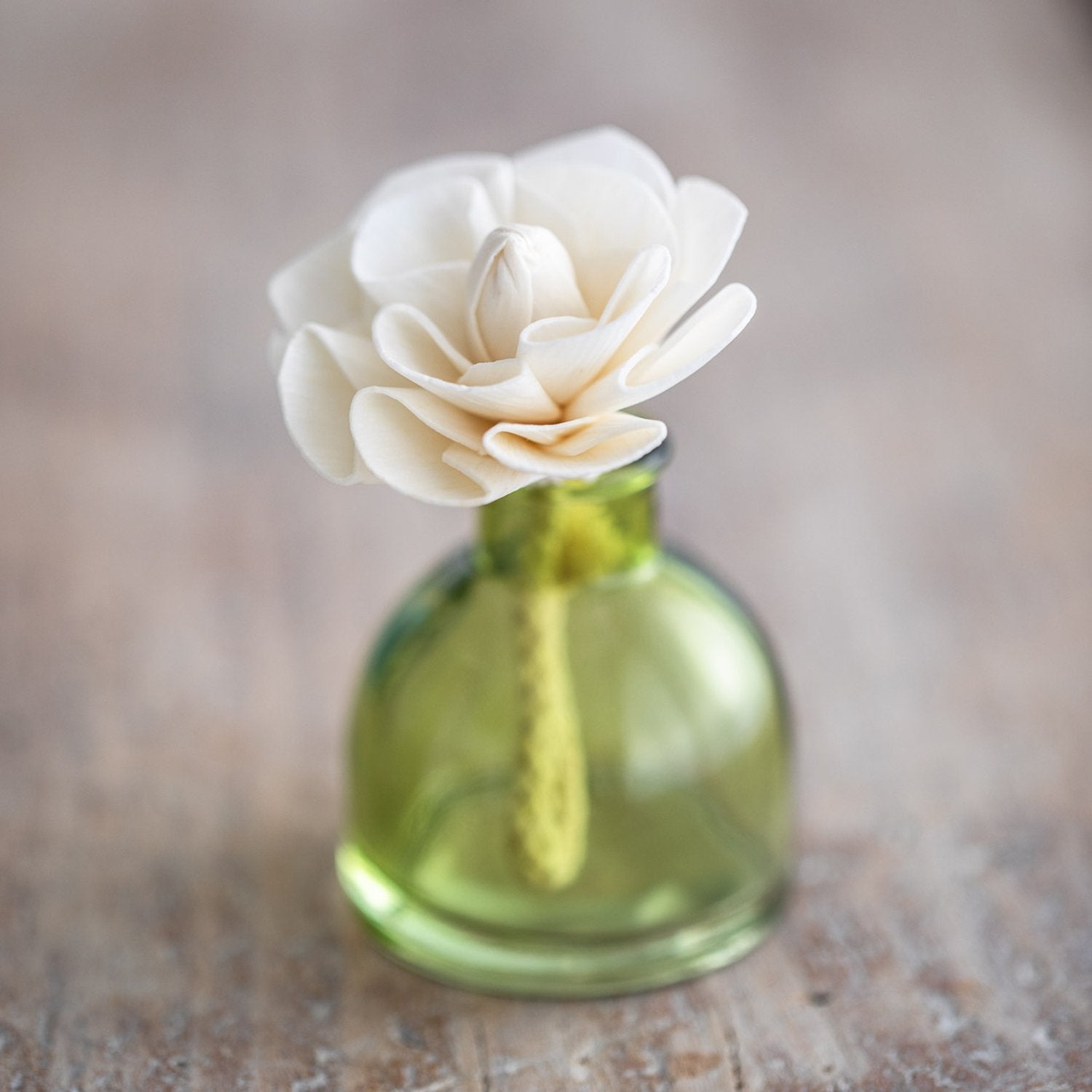 Tiny Diffuser Flower – Dahlia image 1