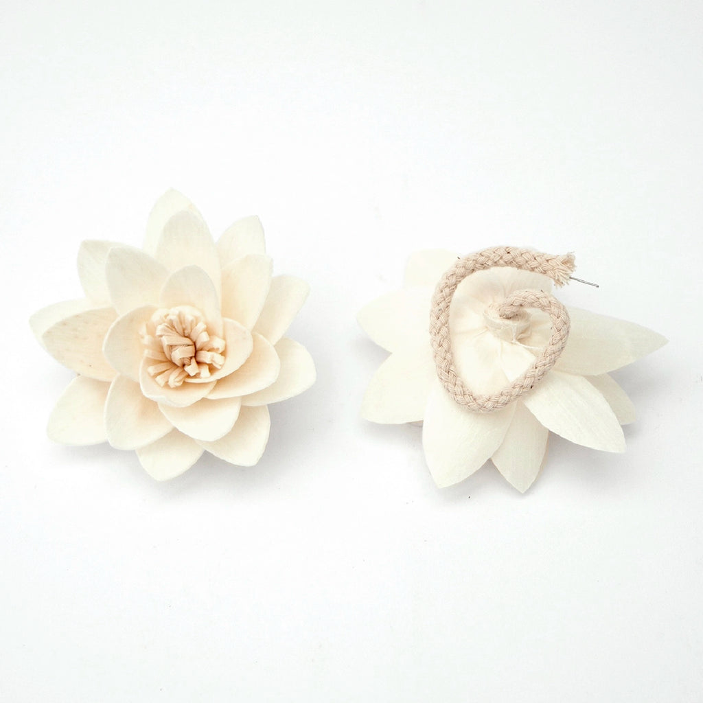 Tiny Diffuser Flower – Starflower image 3