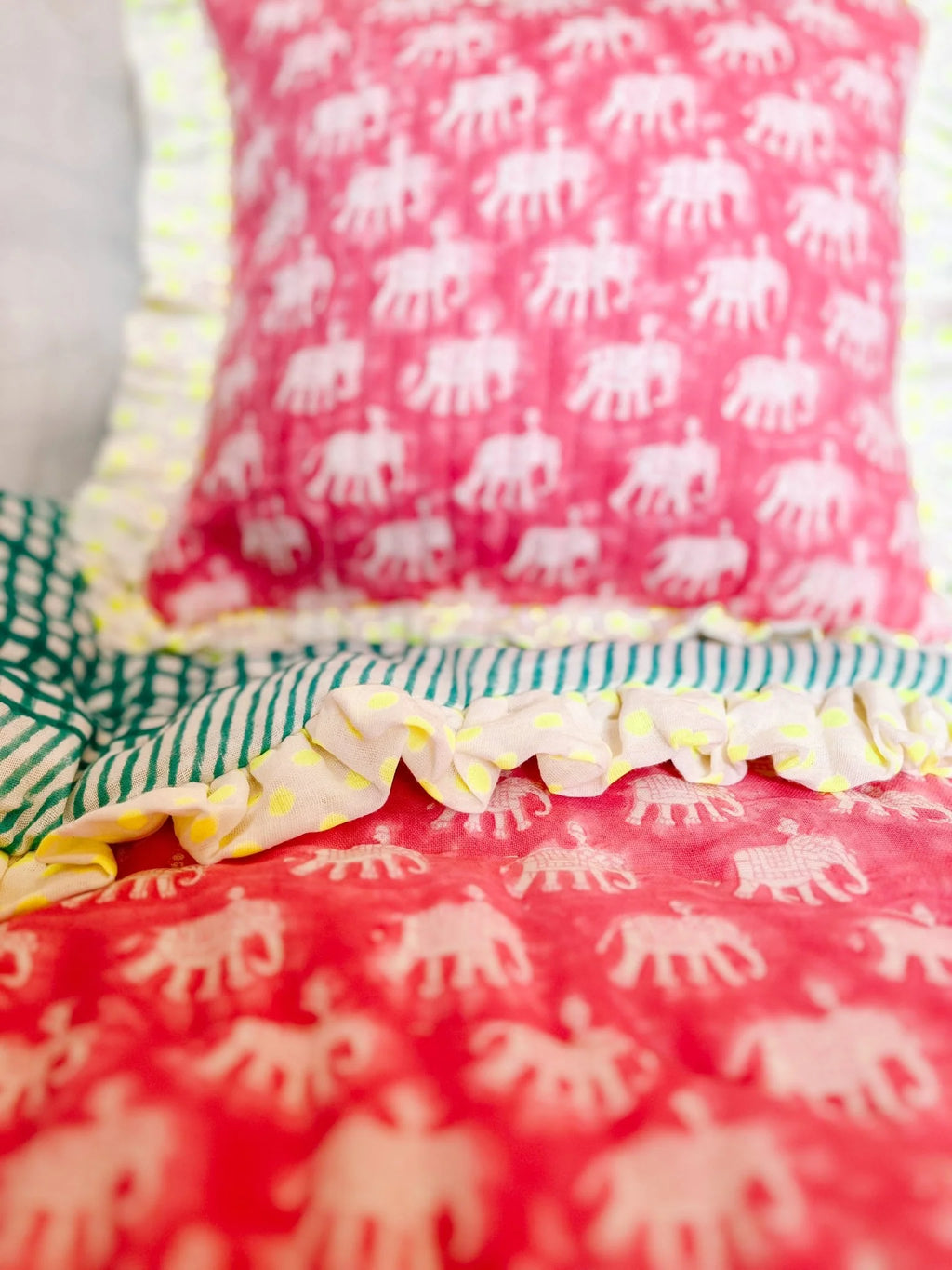BABY ESTHA REVERSIBLE BLOCK PRINT BABY QUILT | PINK