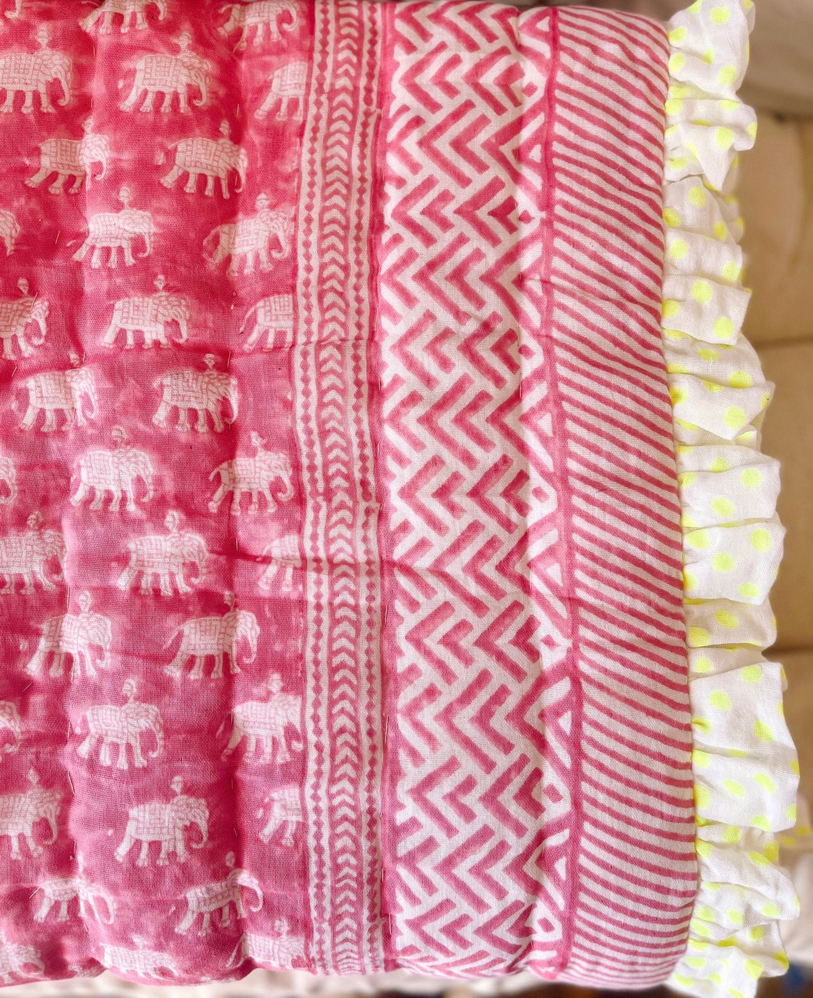 BABY ESTHA REVERSIBLE BLOCK PRINT BABY QUILT | PINK