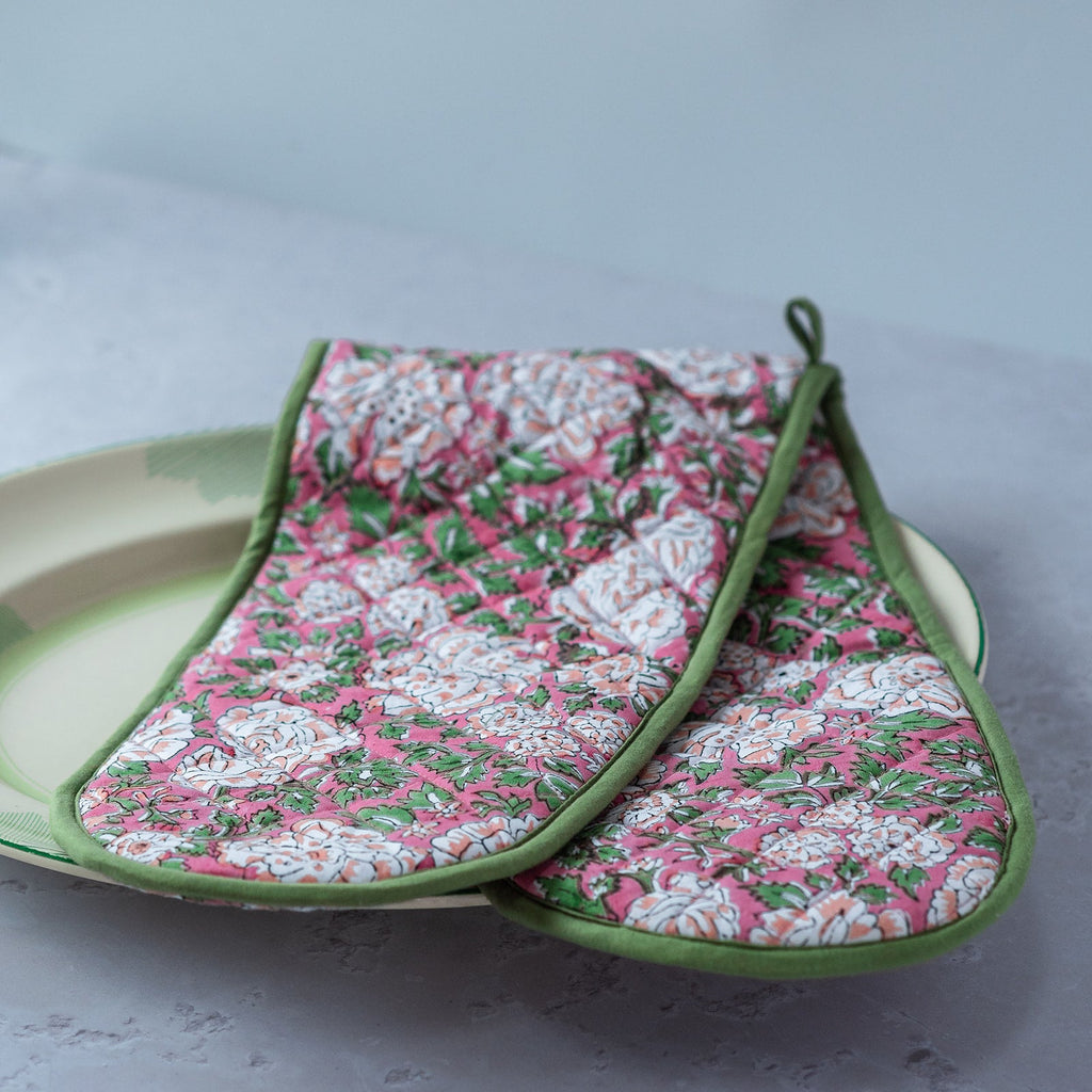 IN BLOOM PINK double oven glove