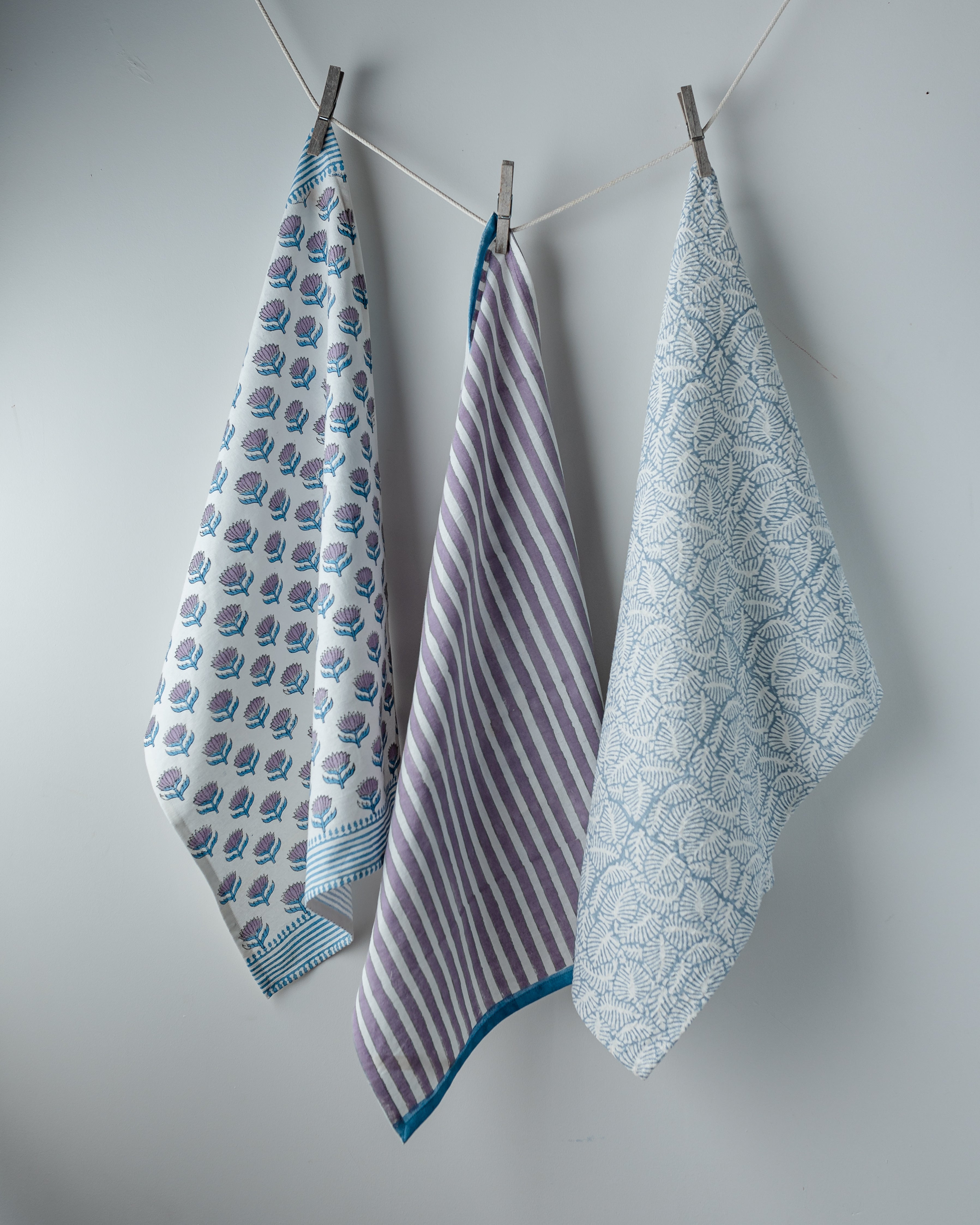 STRIPE LILAC tea towel