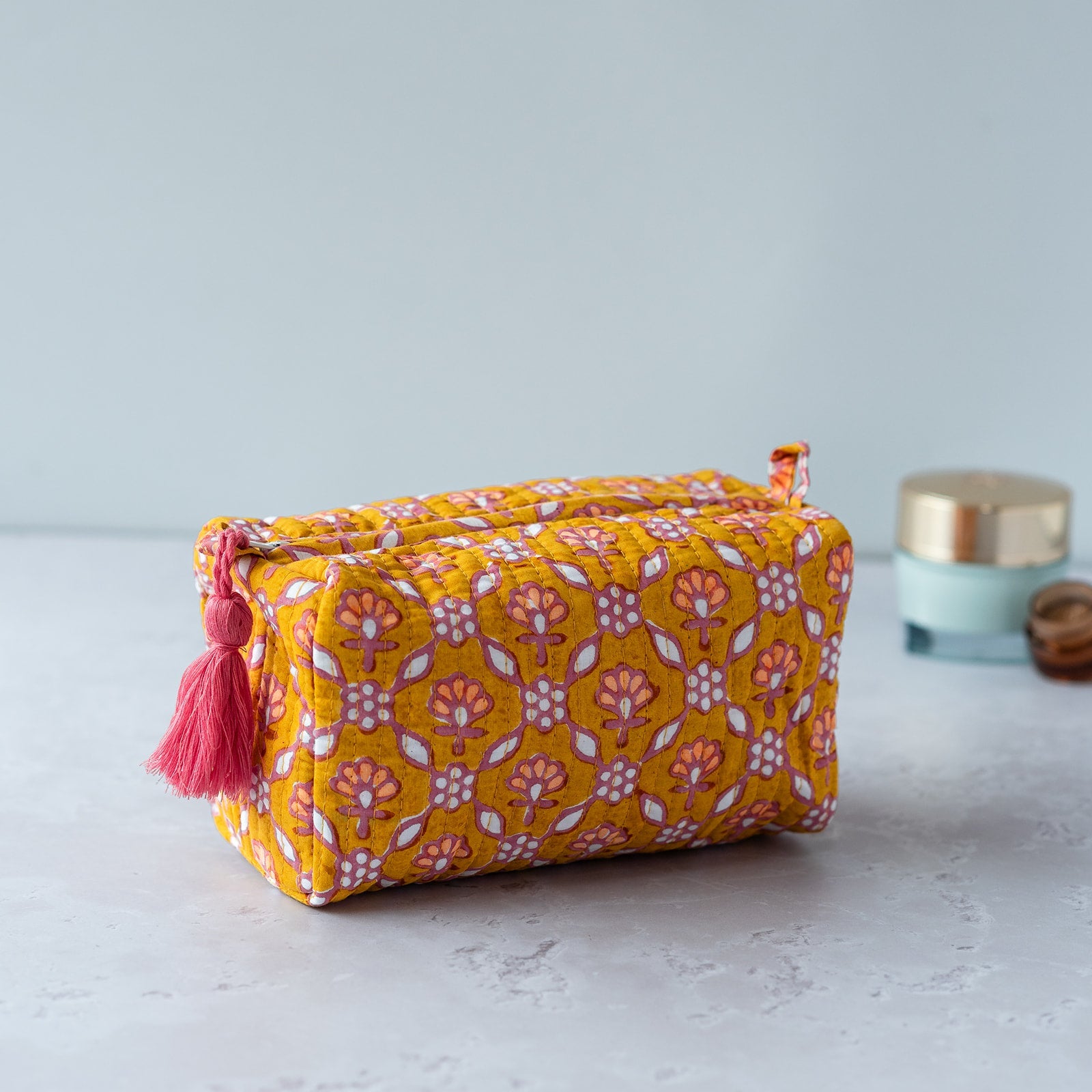NECTAR PETAL cosmetic bag