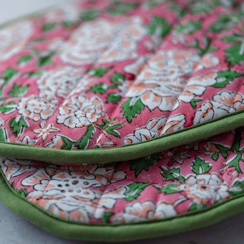 IN BLOOM PINK double oven glove