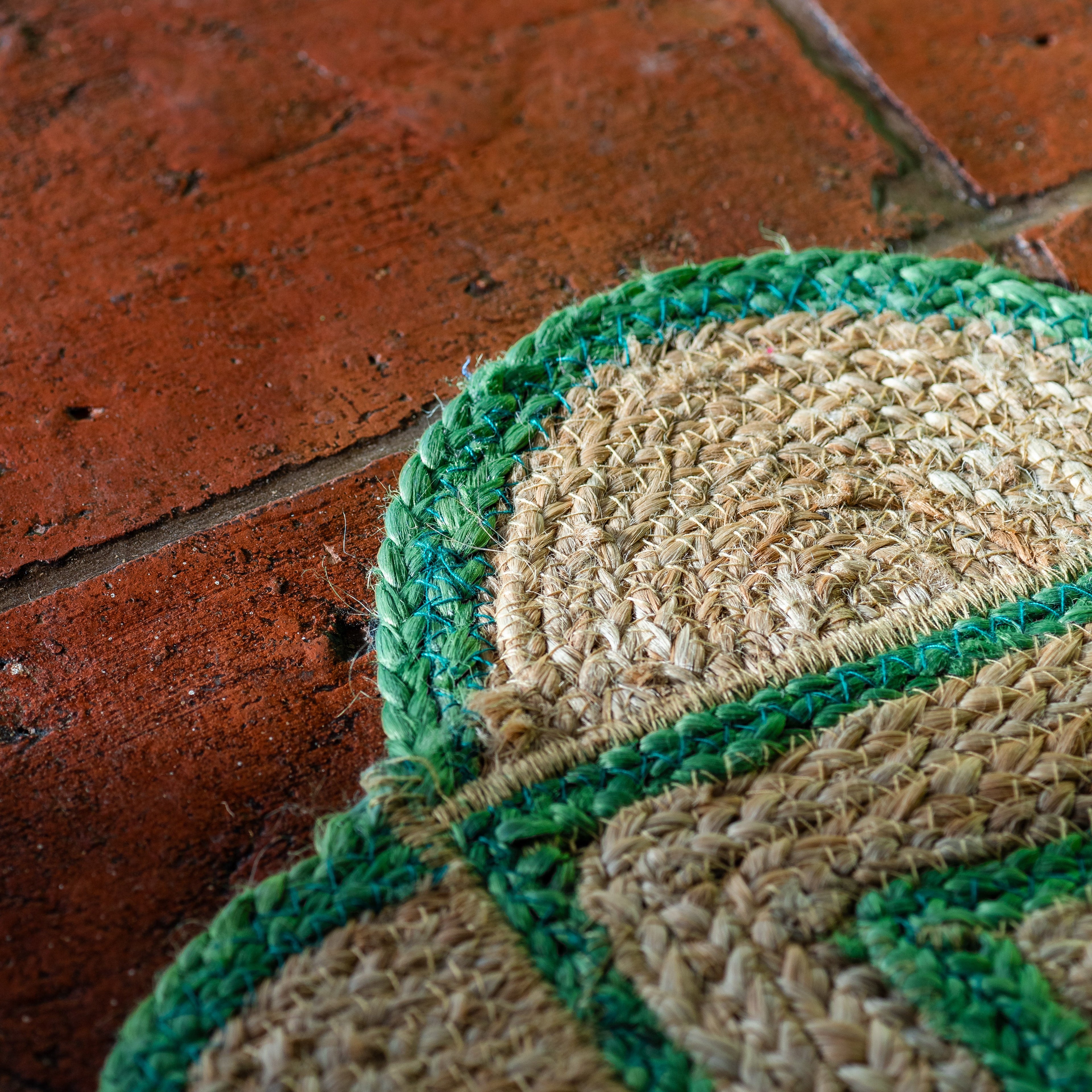 SPRING GREEN scalloped hand woven jute runner